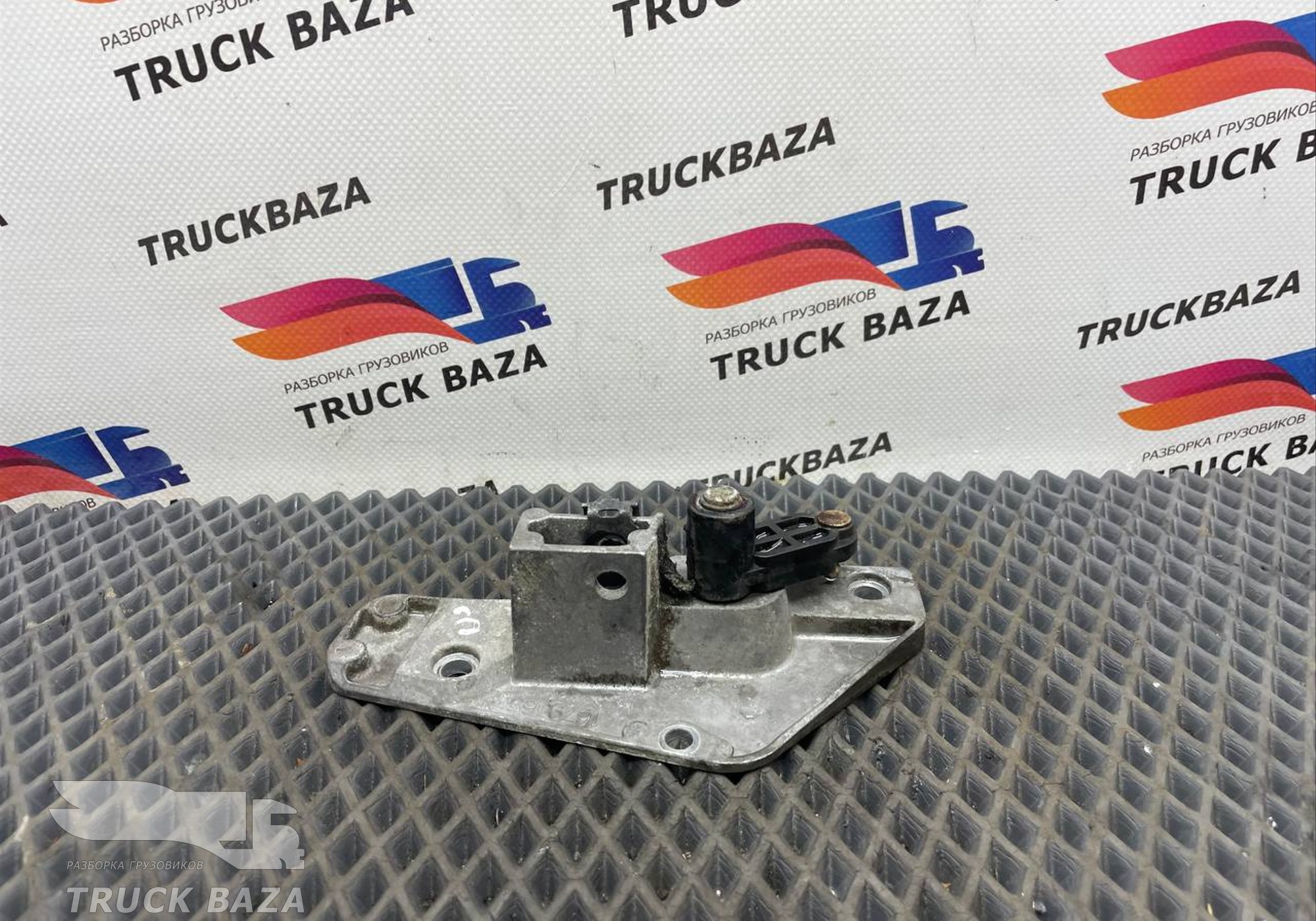 1679365 Ручка двери внутренняя левая для Daf XF105 (с 2005)