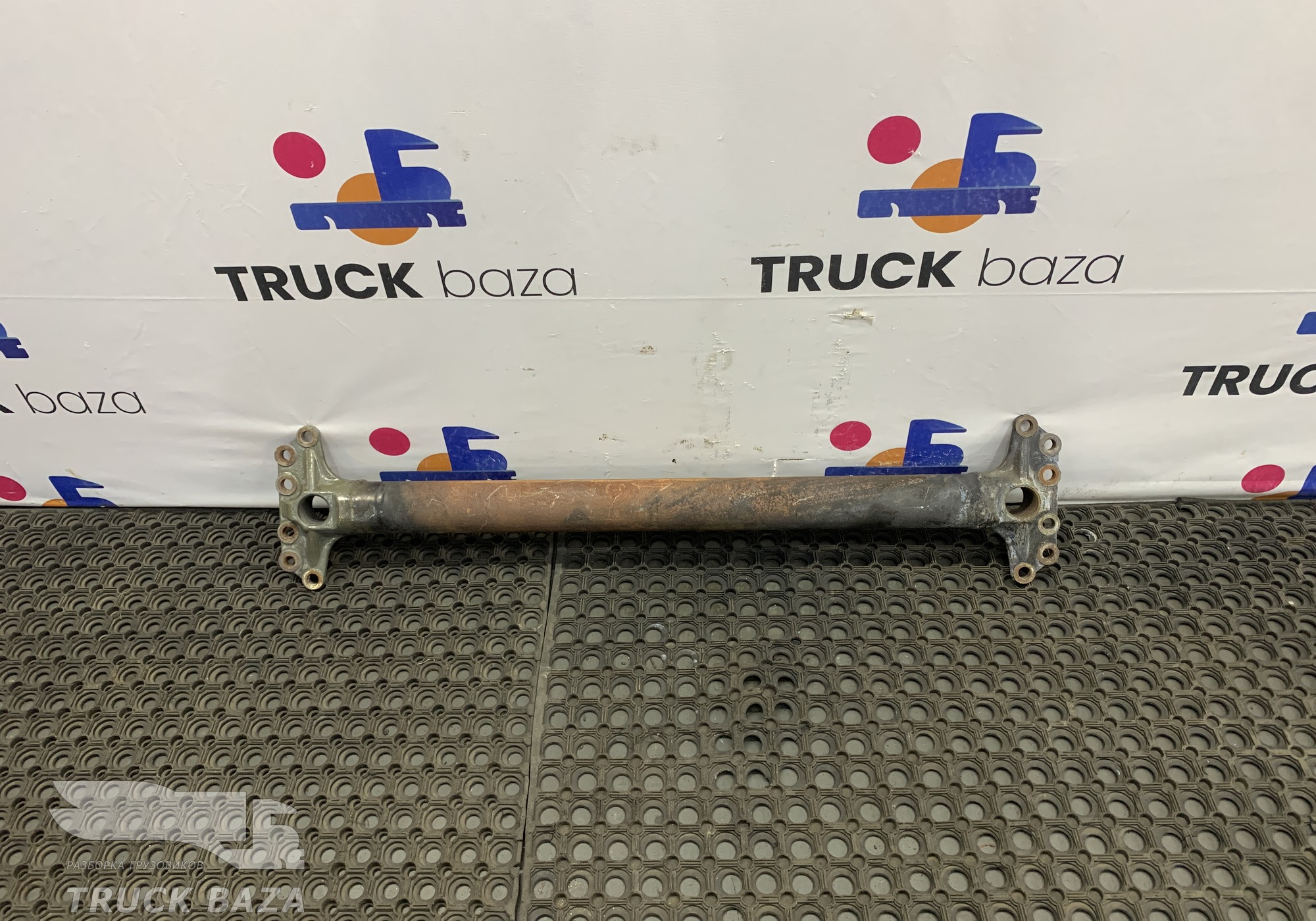 711W412805282 Траверса рамы для Sinotruk Sitrak C7H