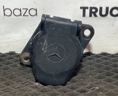 A0305453228 Корпус розетки для Mercedes-Benz Actros MP3 (с 2008)