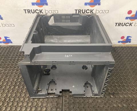 82316006 Ящик инструментальный левый для Renault T (с 2013)