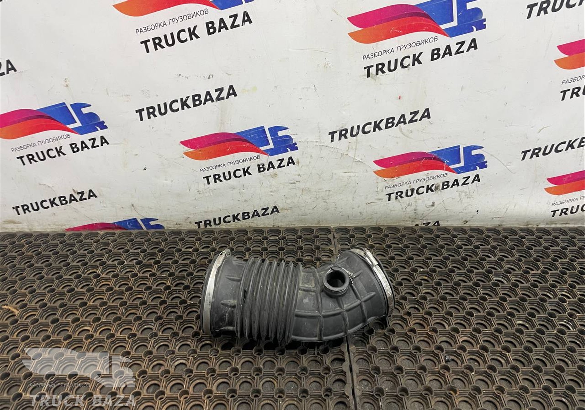 JC469C620AB Патрубок воздушного фильтра для Ford F-MAX (с 2018)