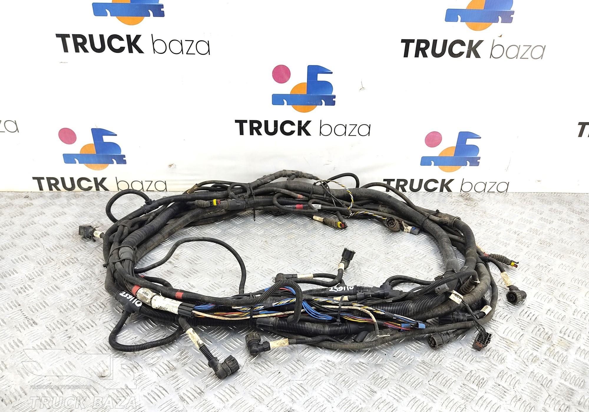 1917070 Проводка шасси основная для Daf XF105 (с 2005)