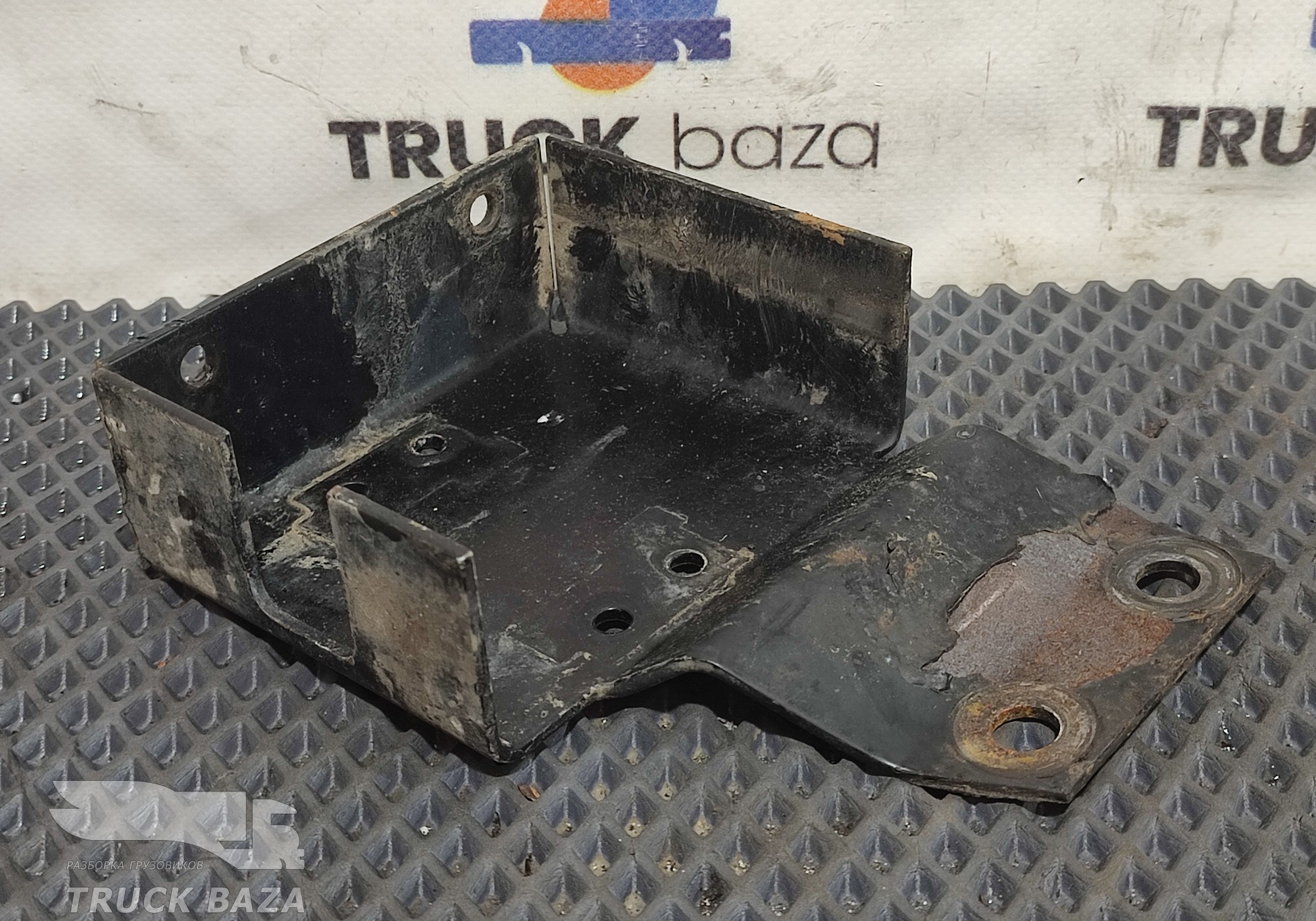 1696648 Кронштейн насоса AdBlue для Daf XF105 (с 2005)