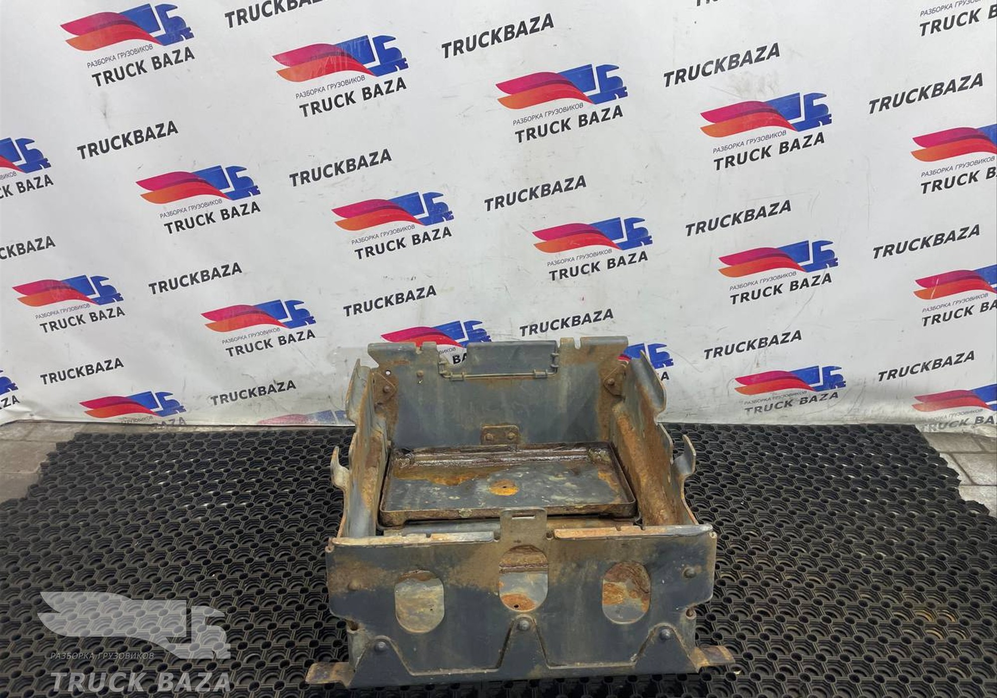 9304200268 Ящик АКБ для Mercedes-Benz Actros MP3 (с 2008)