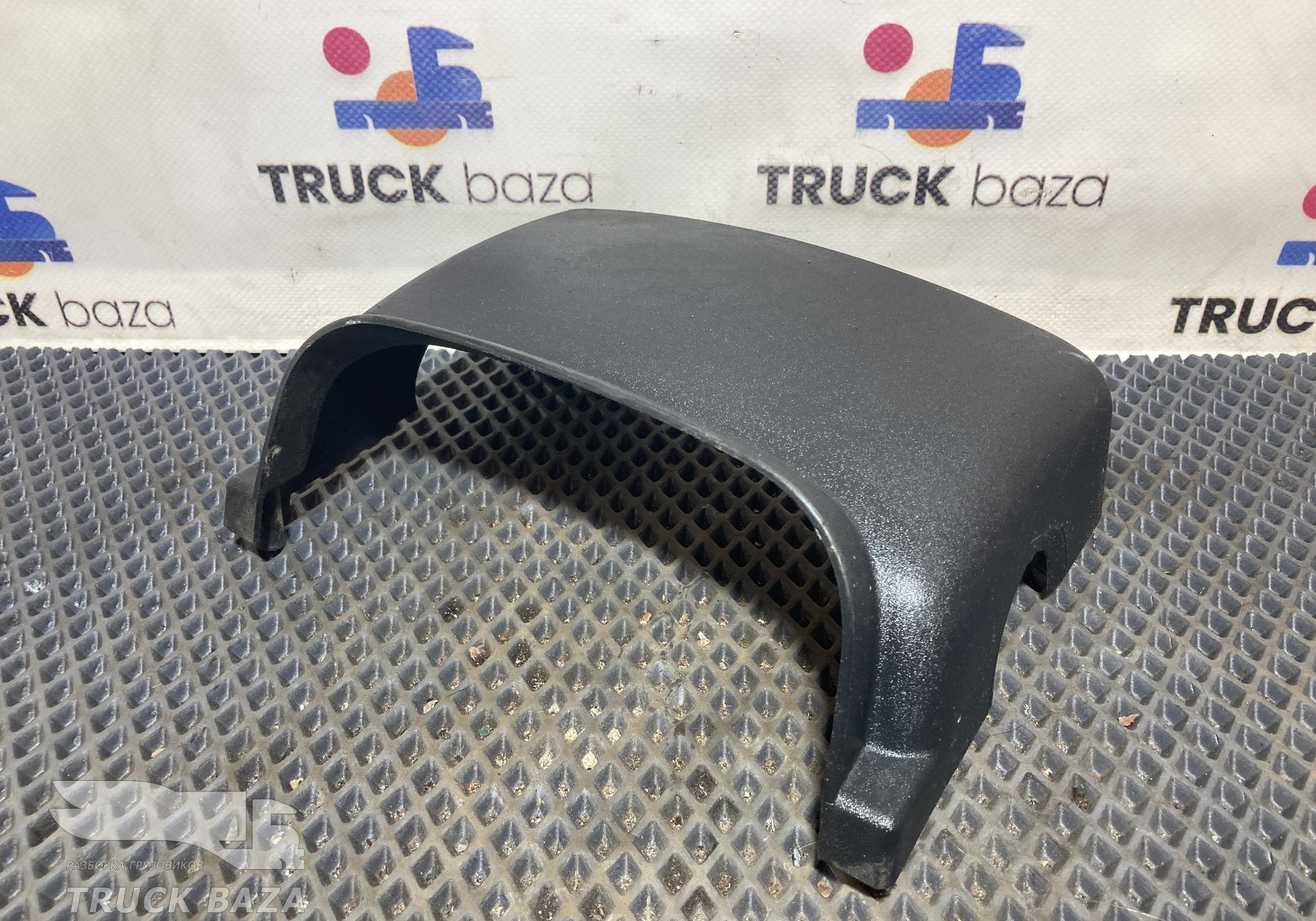 1549226 Кожух рулевой колонки верхний