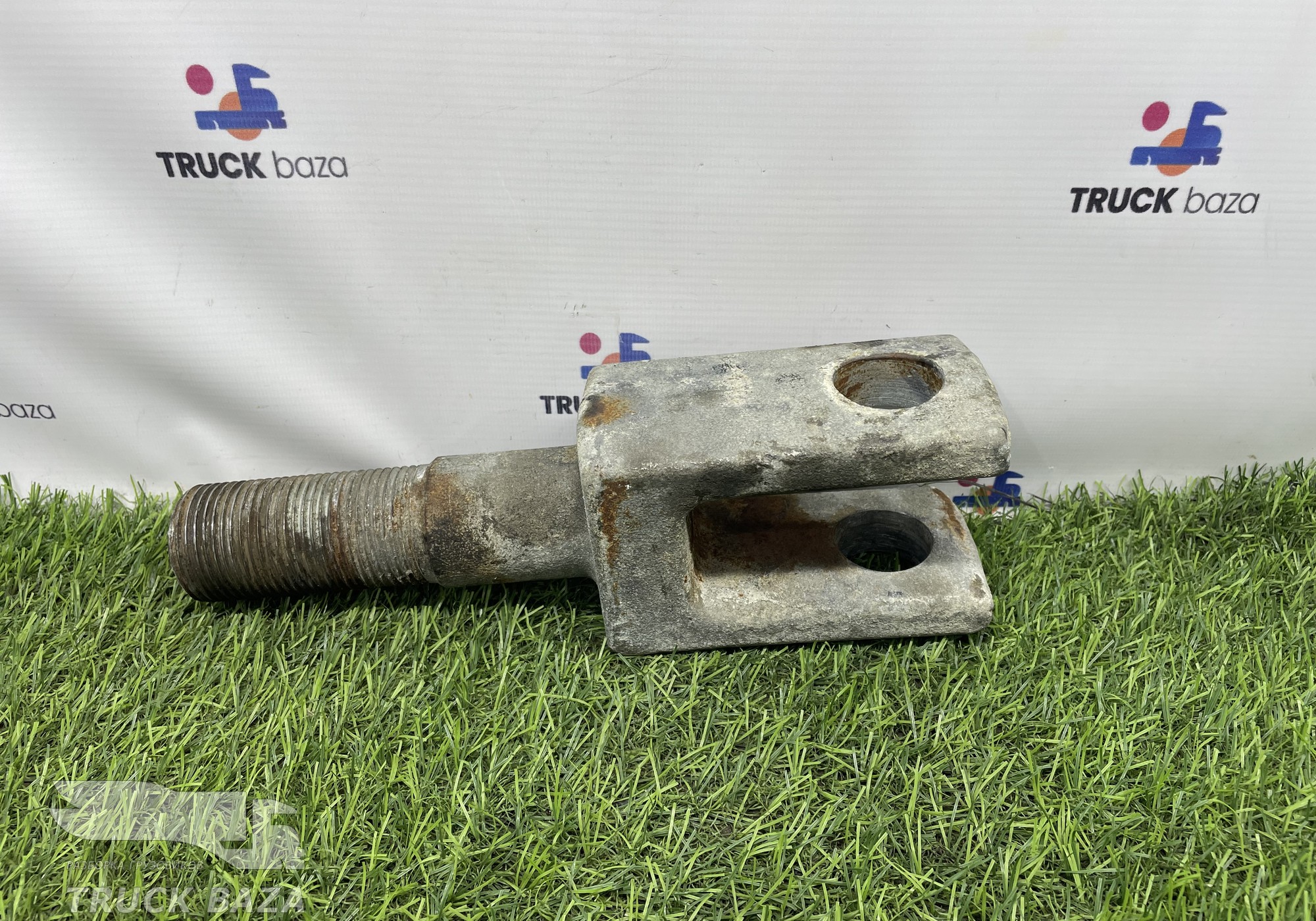 54902806077 Крюк буксировочный для КАМАЗ 5490 (с 2013)