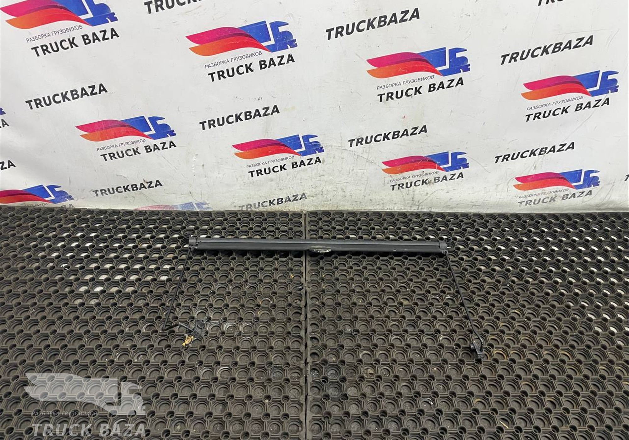 A9438100720 Шторка солнцезащитная левой для Mercedes-Benz Actros MP3 (с 2008)