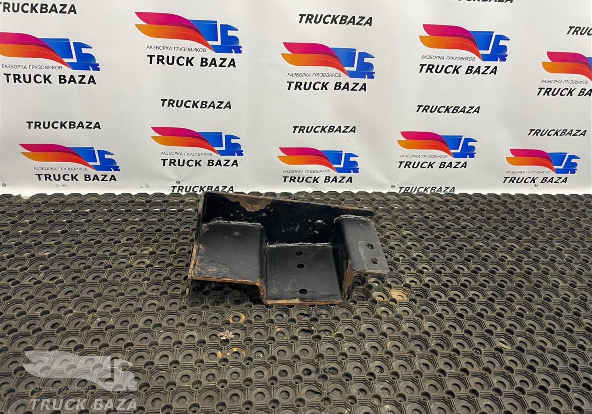 549018416294 Кронштейн усилителя переднего бампера правый для КАМАЗ 54901