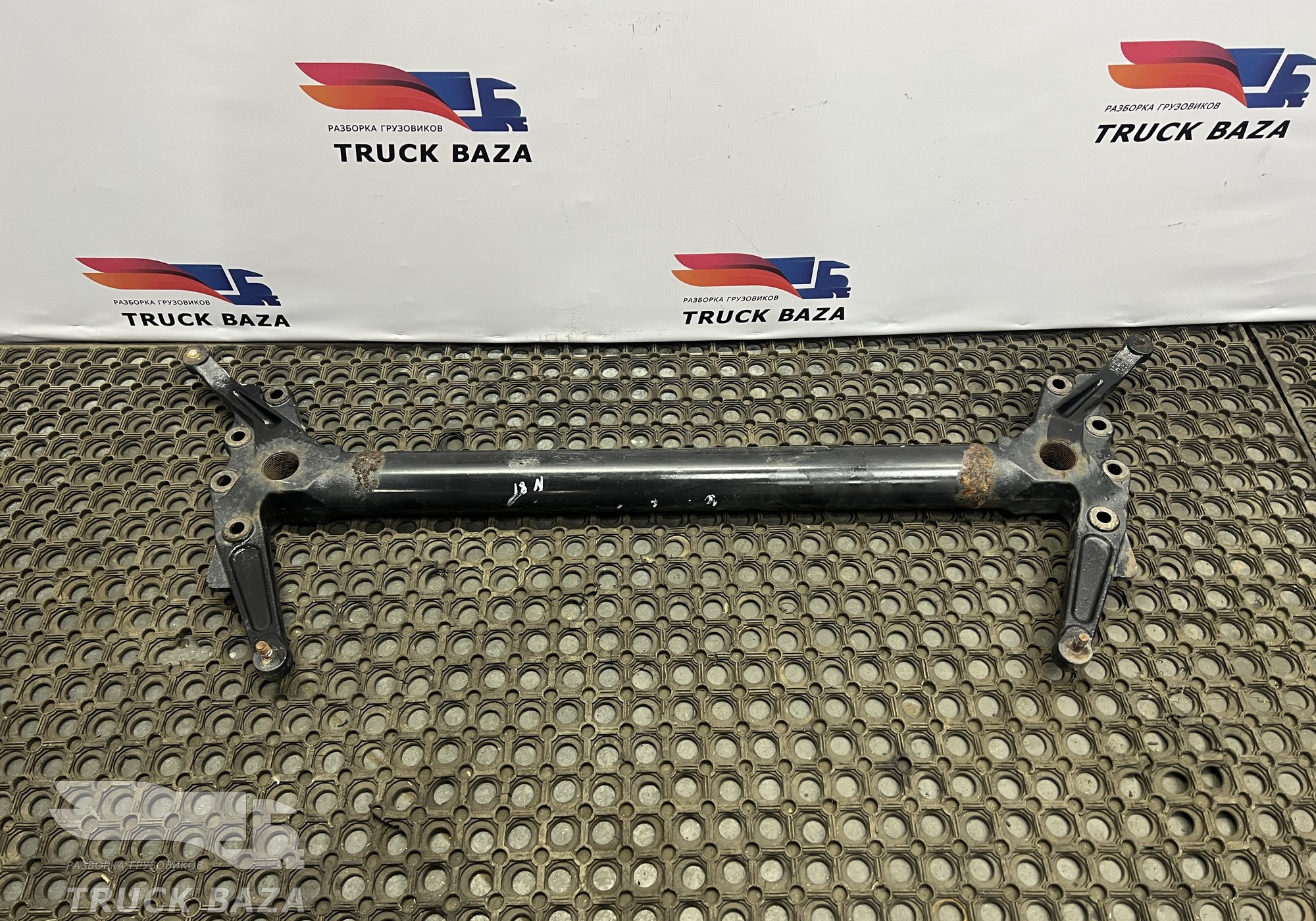 81412805588 Траверса рамы поперечная