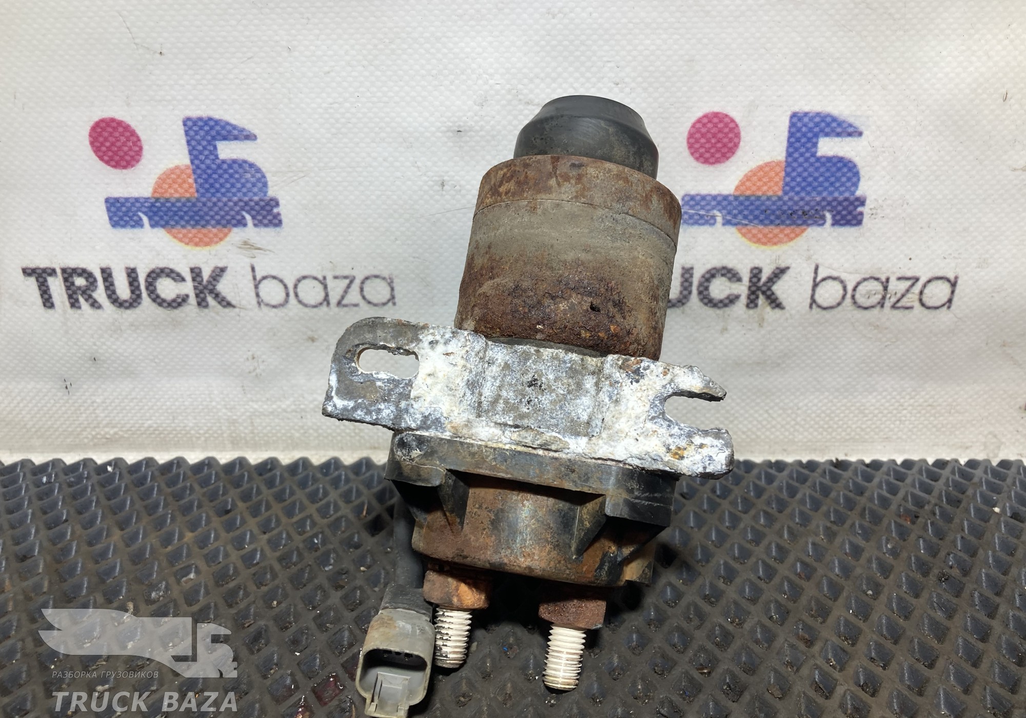 4573737617 Выключатель массы для КАМАЗ 5490 (с 2013)