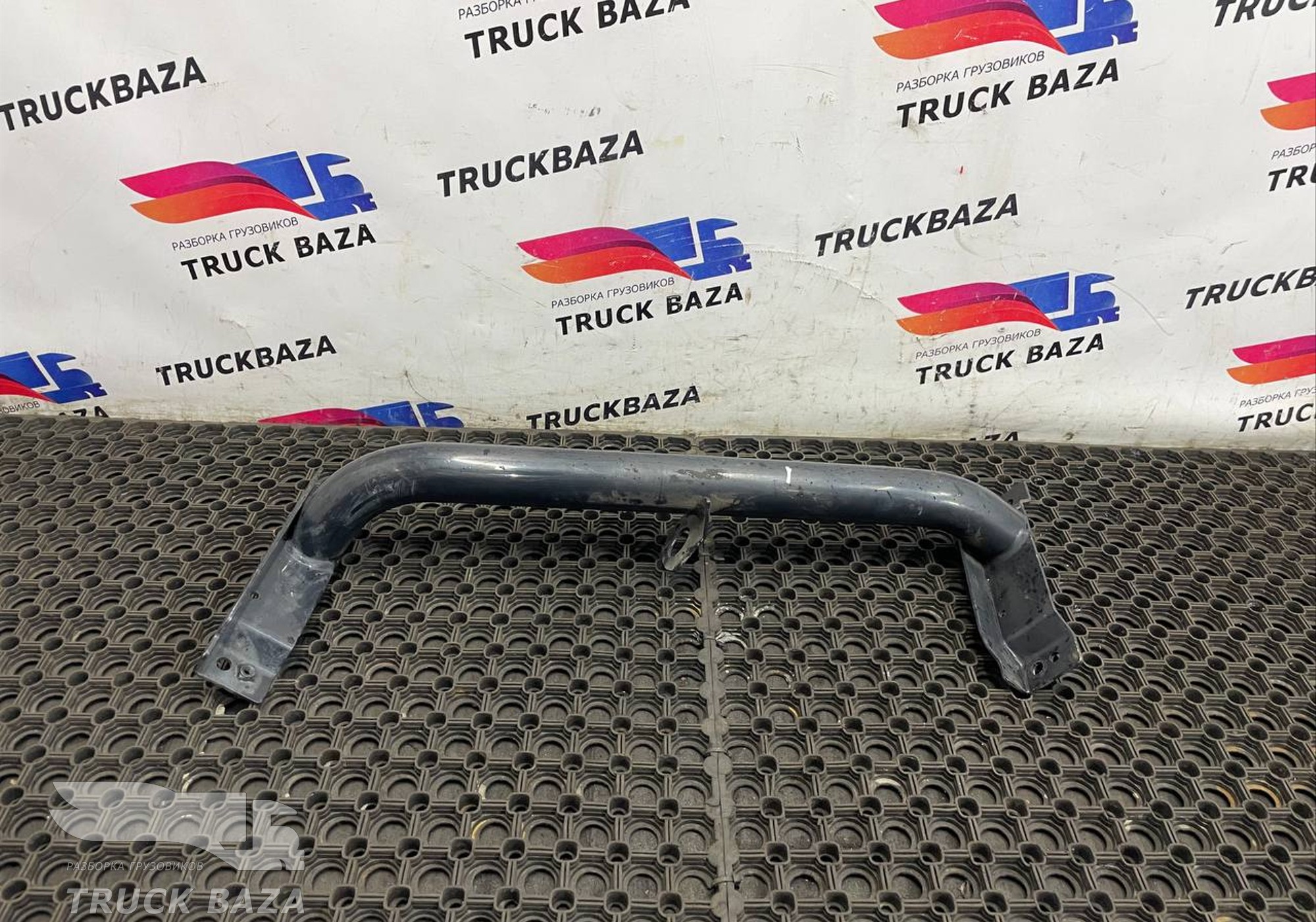 81615405078 Кронштейн корпуса подножек правый для Man TGX II (с 2012)