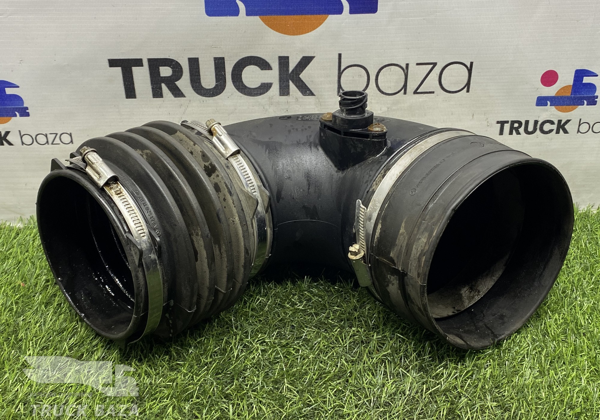 A9425282507 Патрубок воздушного фильтра