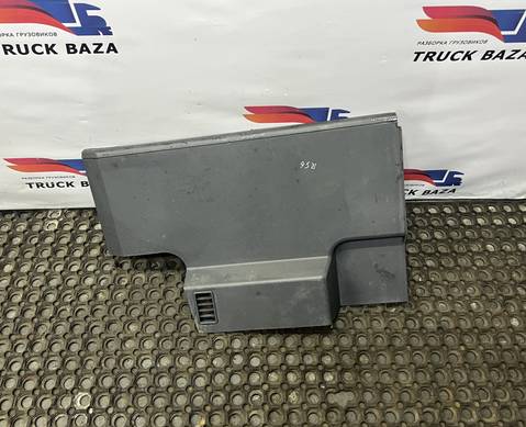 882280819 Накладка декоративная для Renault T (с 2013)