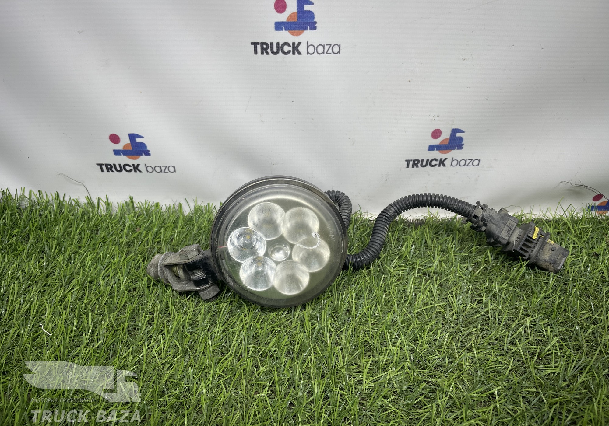 549013727010 Фонарь за кабиной для КАМАЗ 54901