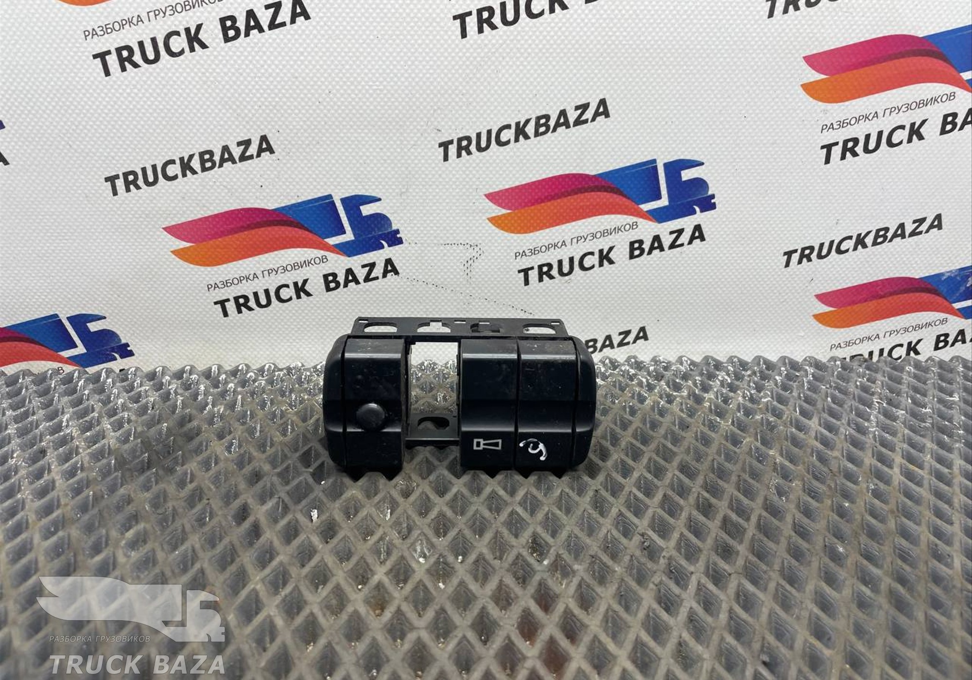 A9435450407 Кнопка звукового сигнала для Mercedes-Benz Actros MP3 (с 2008)