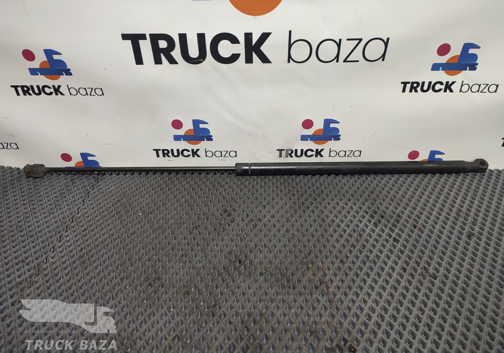 2031872 Амортизатор капота