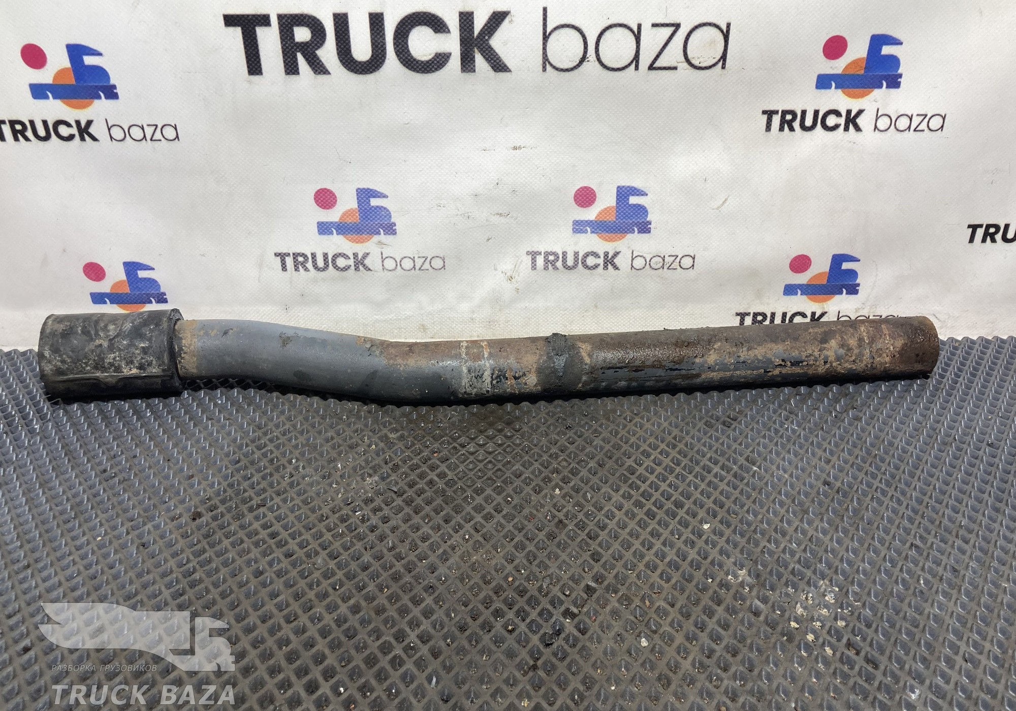 1629036 Кронштейн крыла заднего