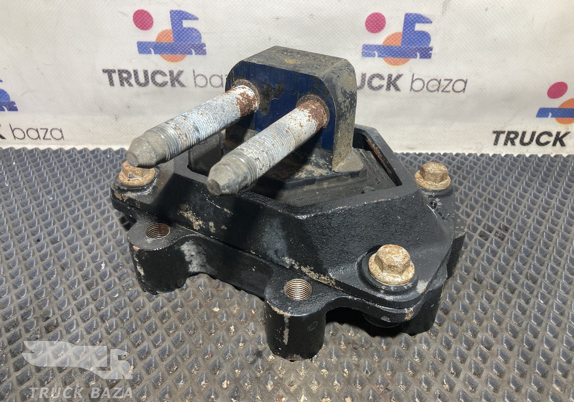 54901100104502 Подушка двигателя передняя для КАМАЗ 54901