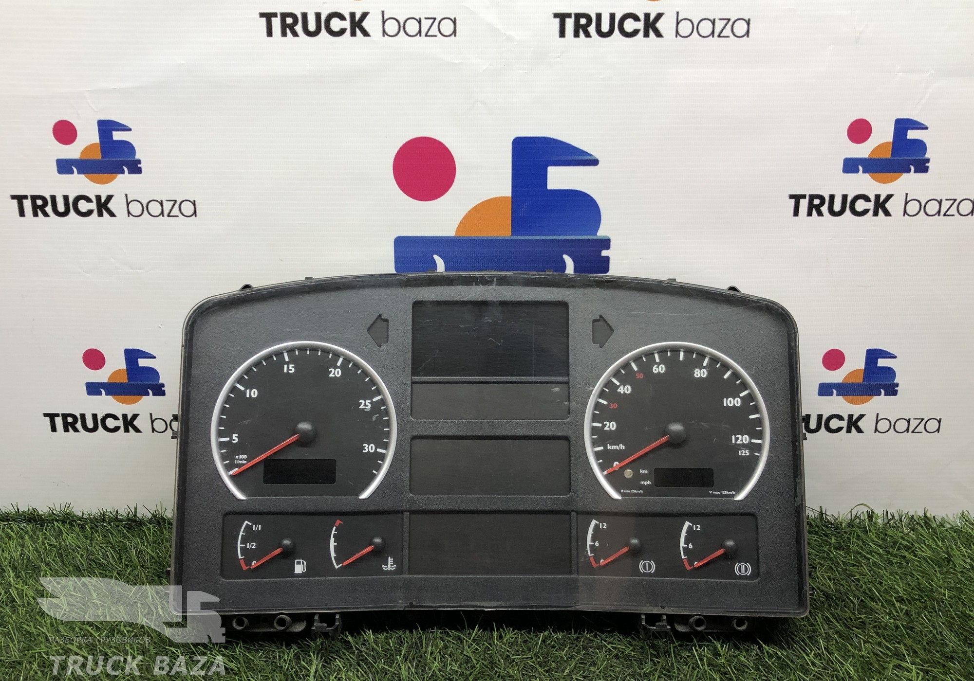 81272026154 Панель приборов