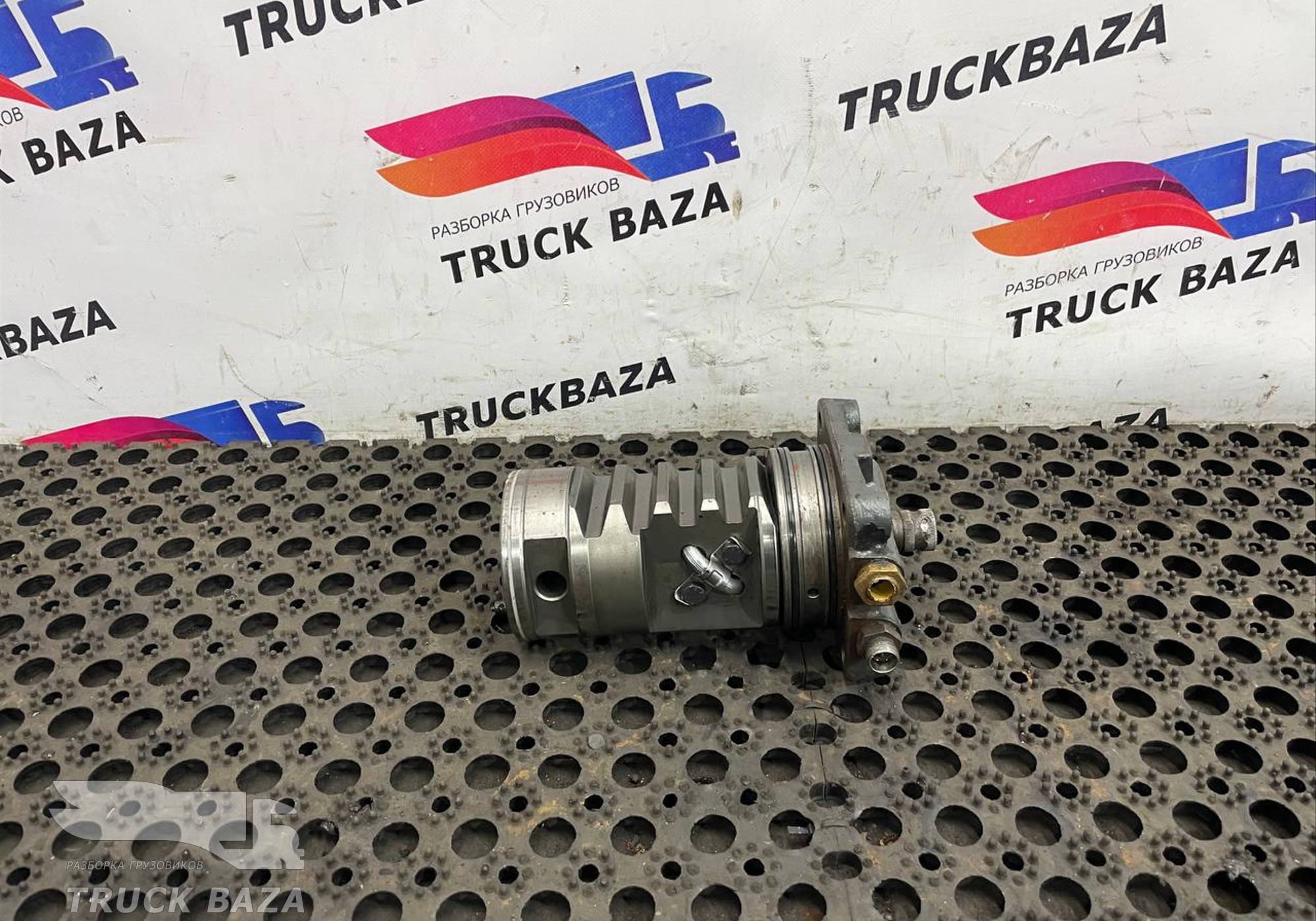 1444789 Вал гура для Daf XF105 (с 2005)