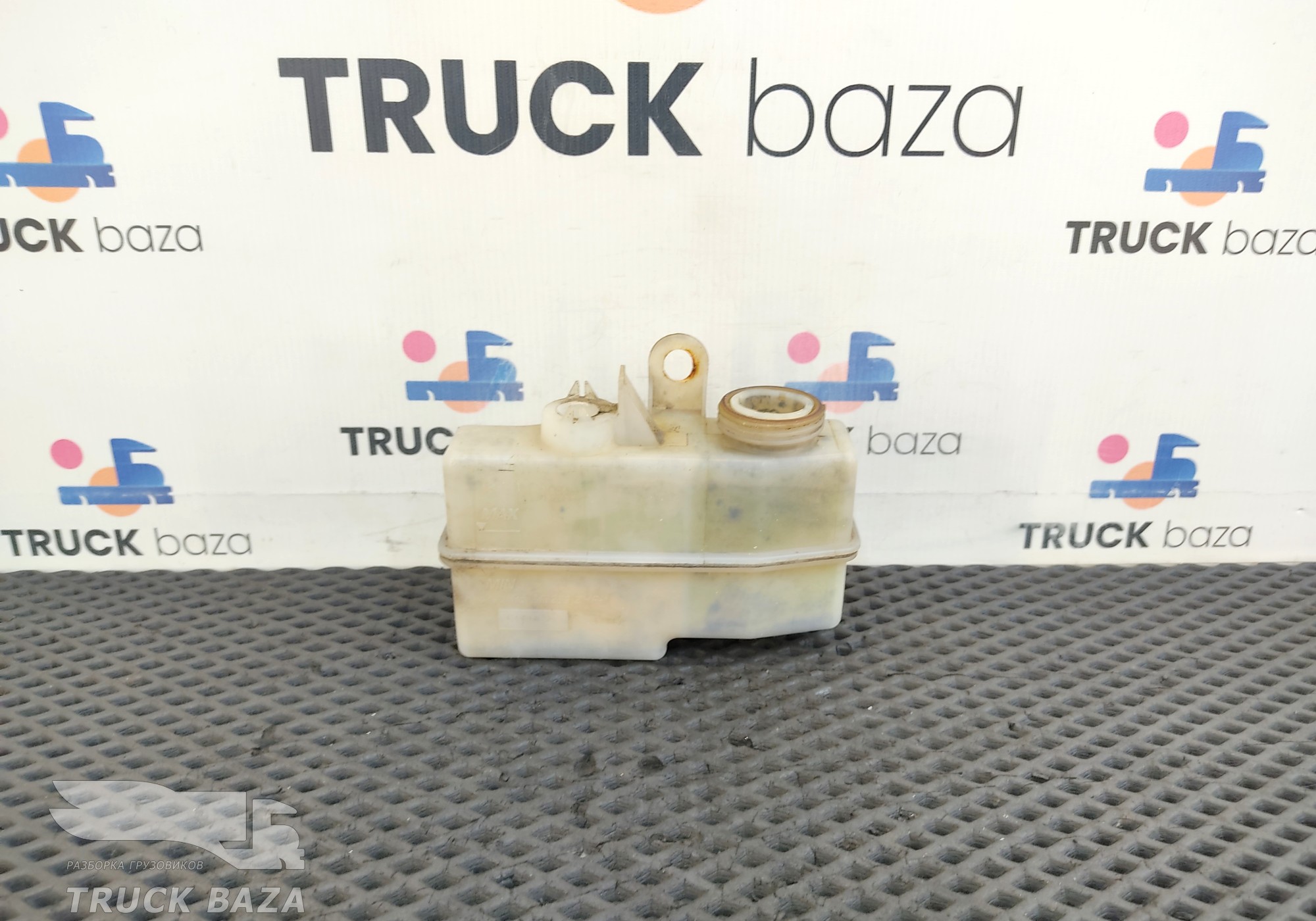 81515016048 Бачок главного цилиндра сцепления