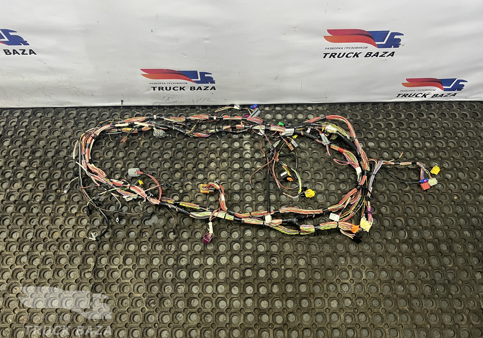 11MA012339 Проводка верхней консоли для Renault T (с 2013)