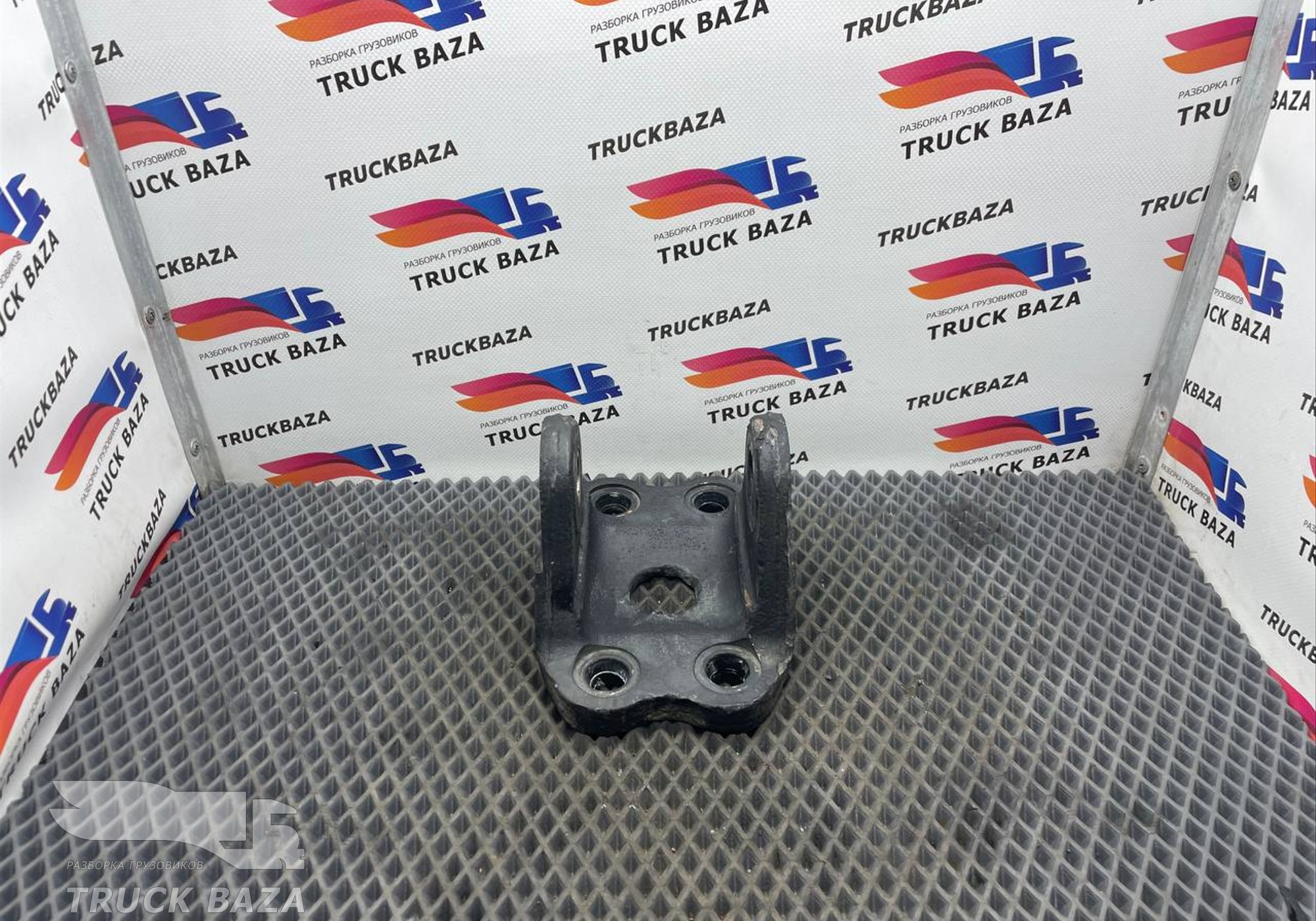 652052902444 Кронштейн рессоры передней для КАМАЗ 54901