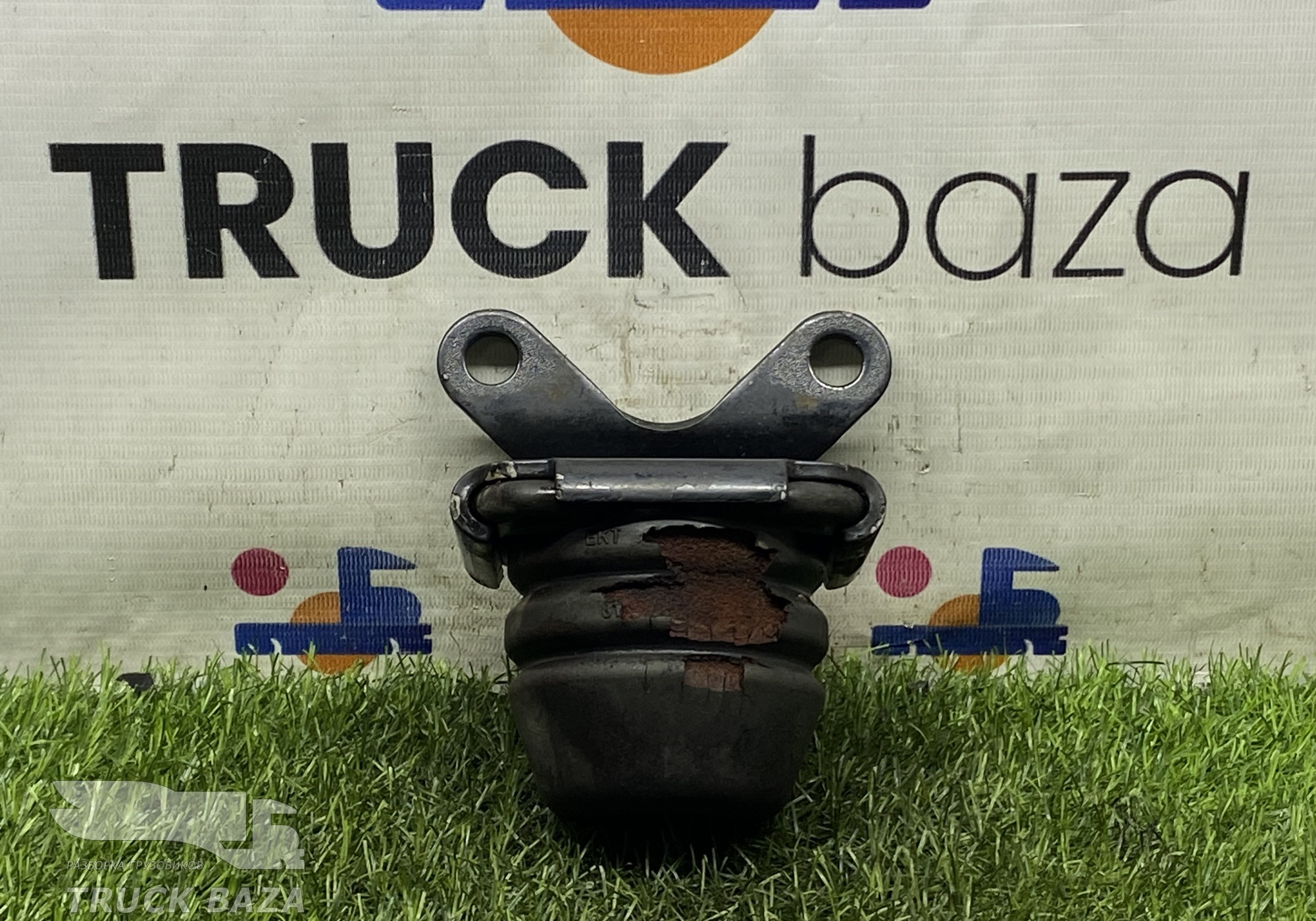 81414016036 Отбойник передней рессоры