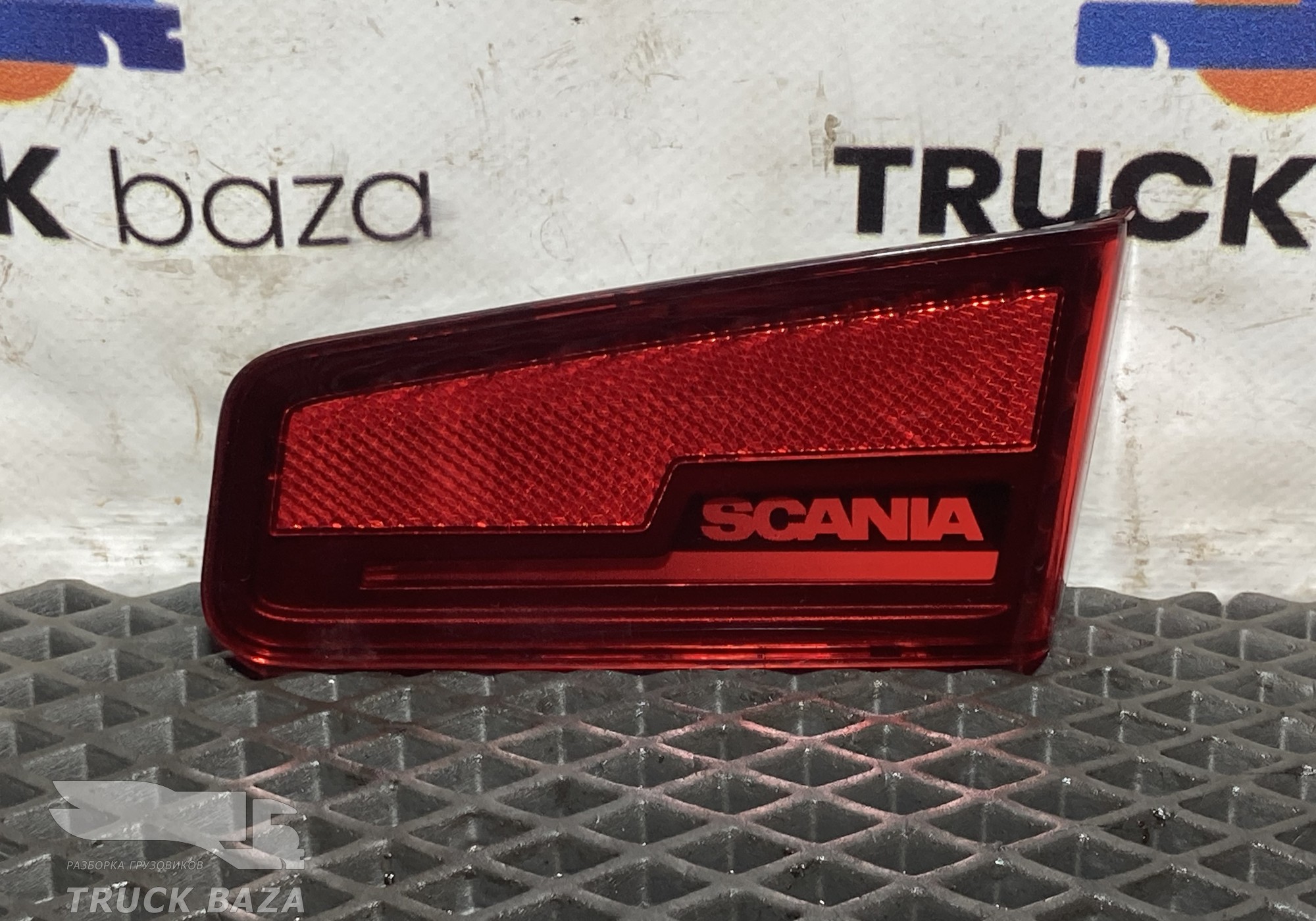 2242565 Габарит правый для Scania 6-series R (с 2016)