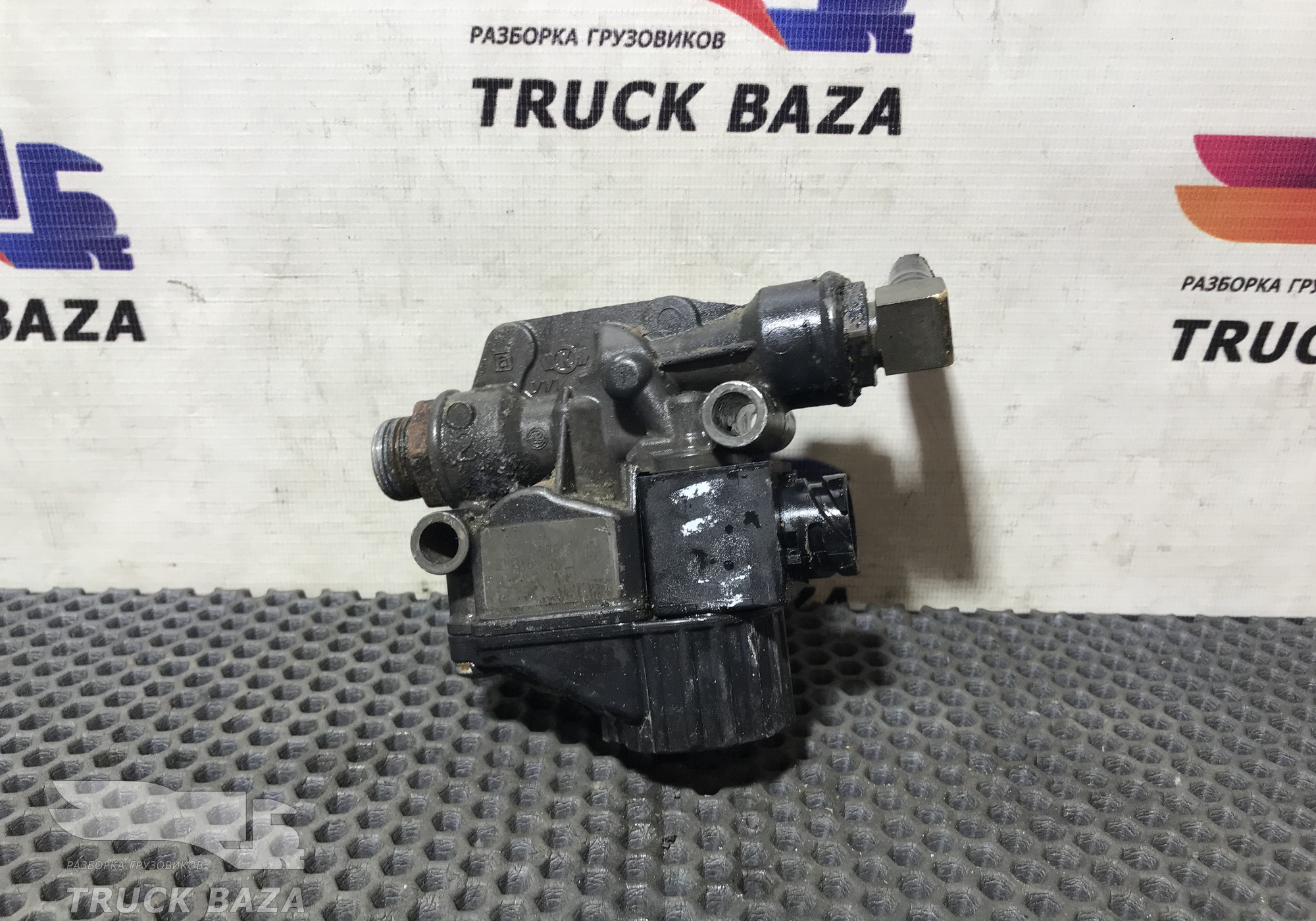 81524526039 Кран ABS для Renault