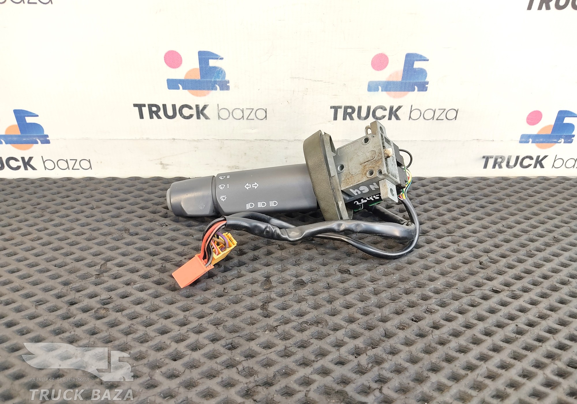81255090139 Переключатель подрулевой света и стеклоочистителя для Man TGX I (с 2007)