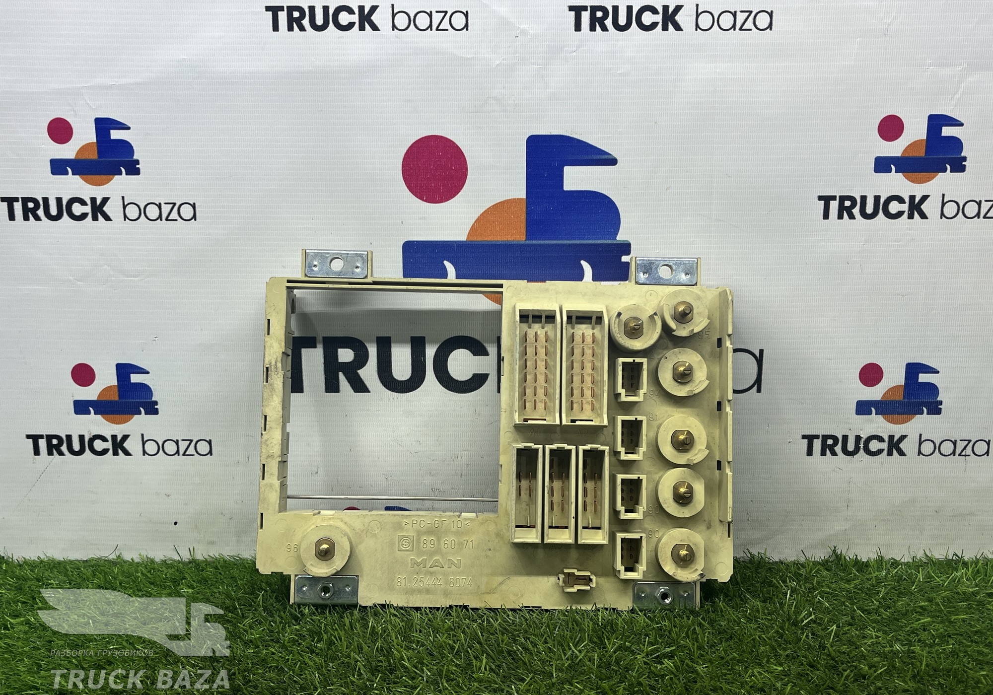 81254446074 Блок предохранителей для Man TGS I (с 2007)