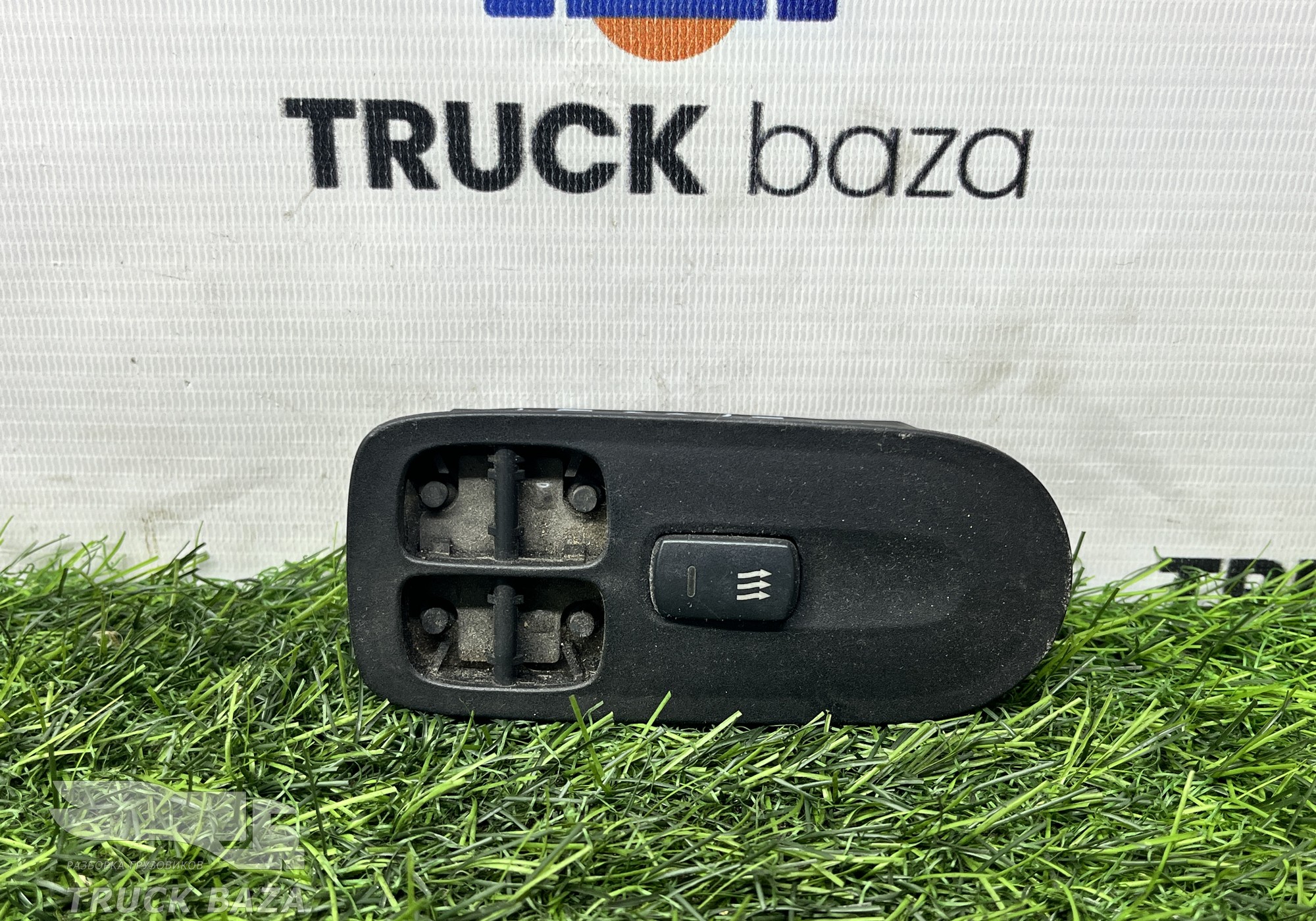 1811132 Блок стеклоподъемников левый