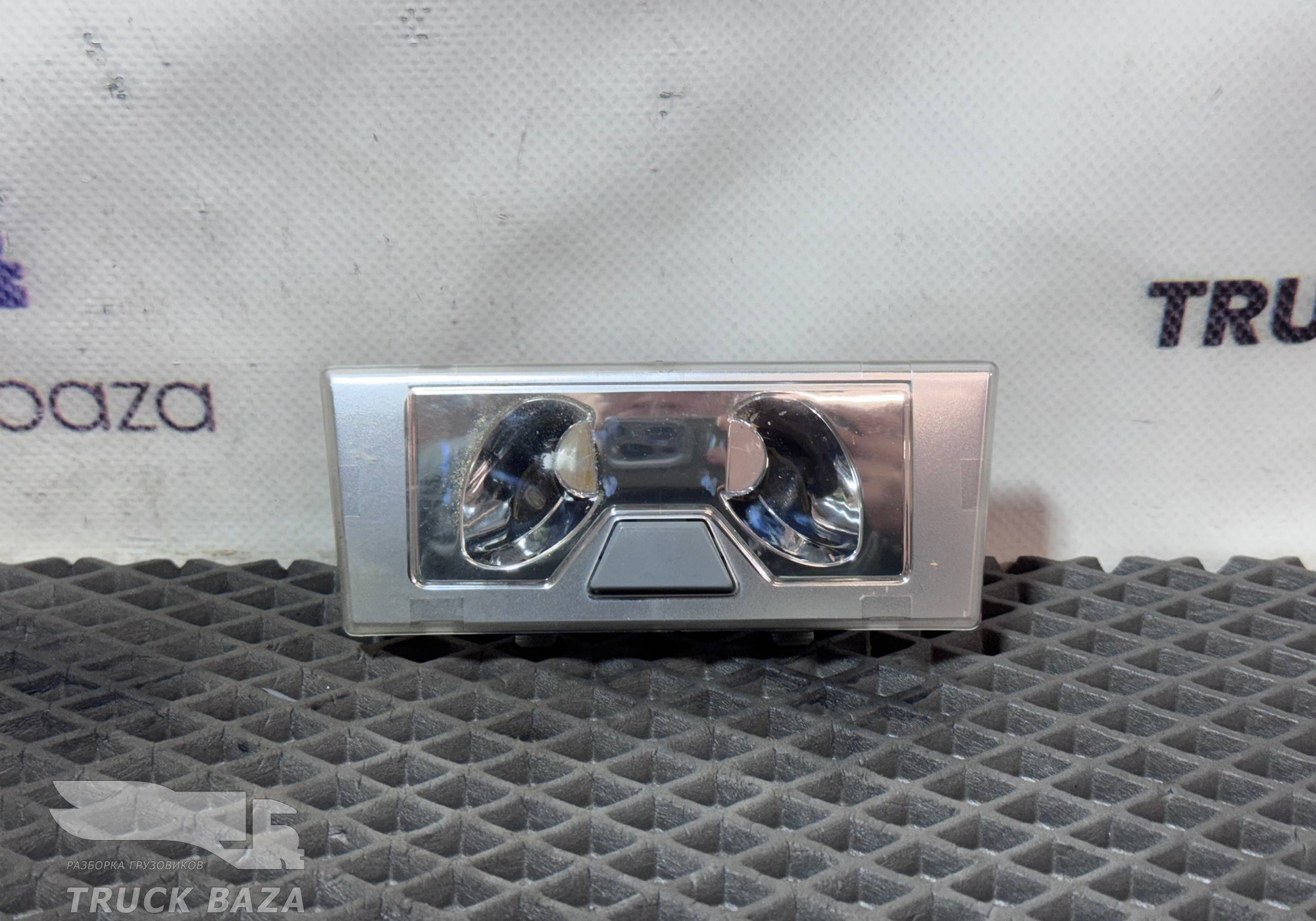 7482365310 Плафон салонный для Renault T (с 2013)