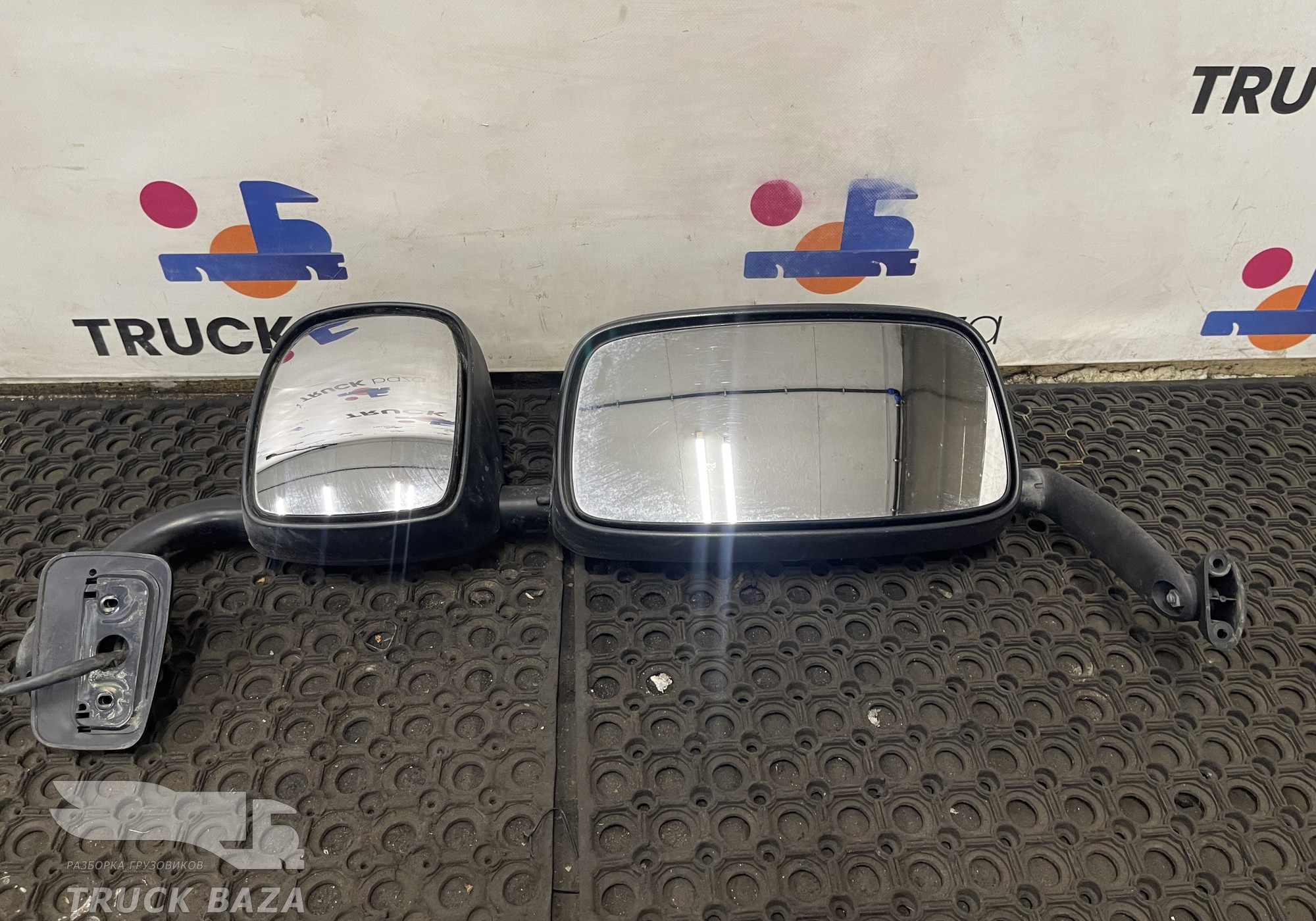 1808567 Зеркало заднего вида левое для Daf XF105 (с 2006 по 2020)