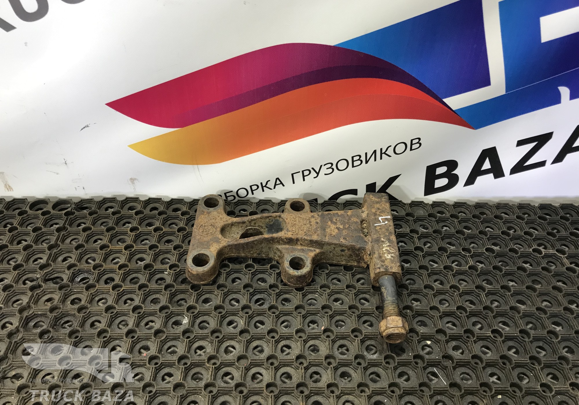 0314522630 Кронштейн амортизатора правый для Полуприцепы Разные Полуприцепы