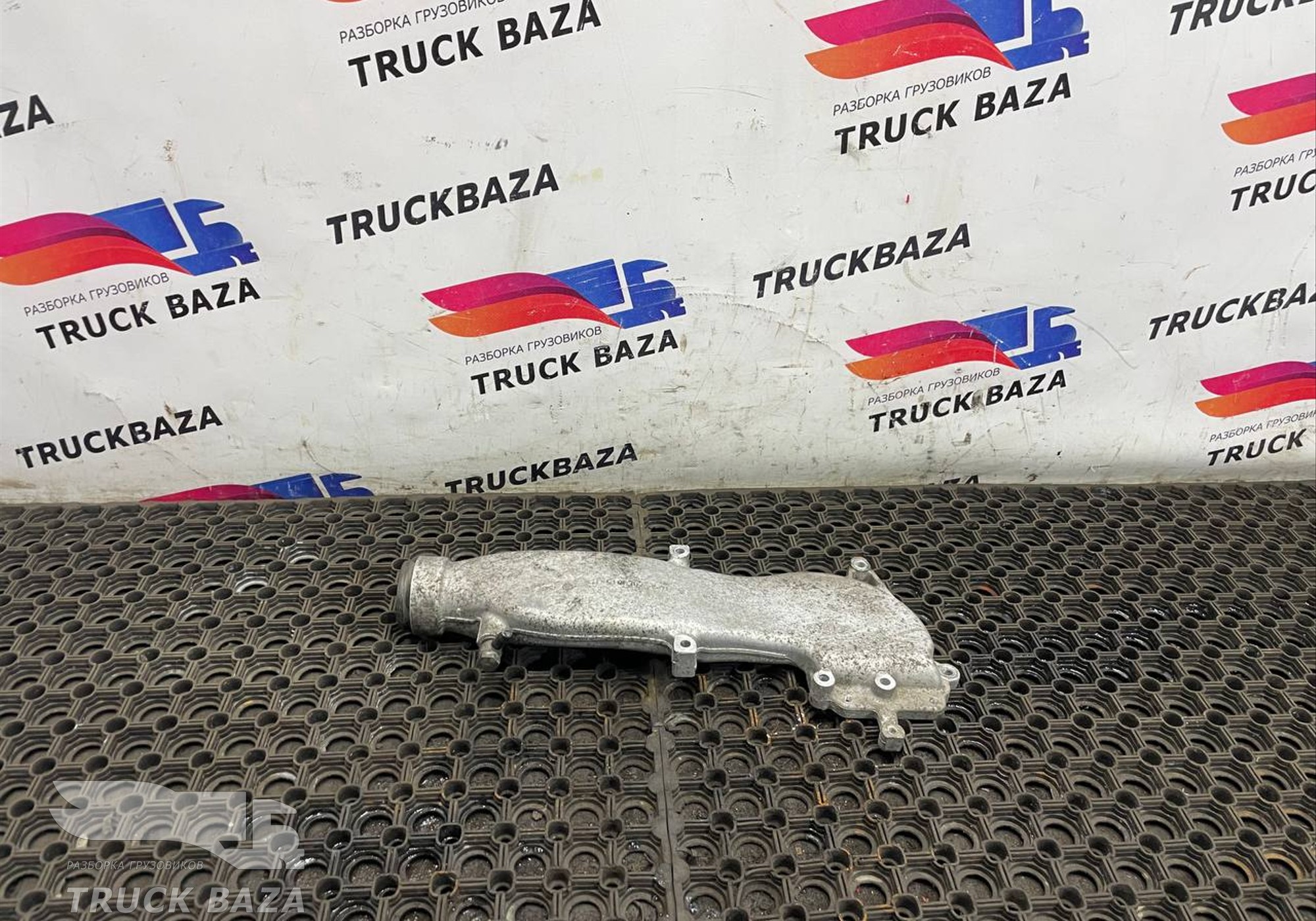 51063023561 Патрубок интеркулера для Man TGX II (с 2012)