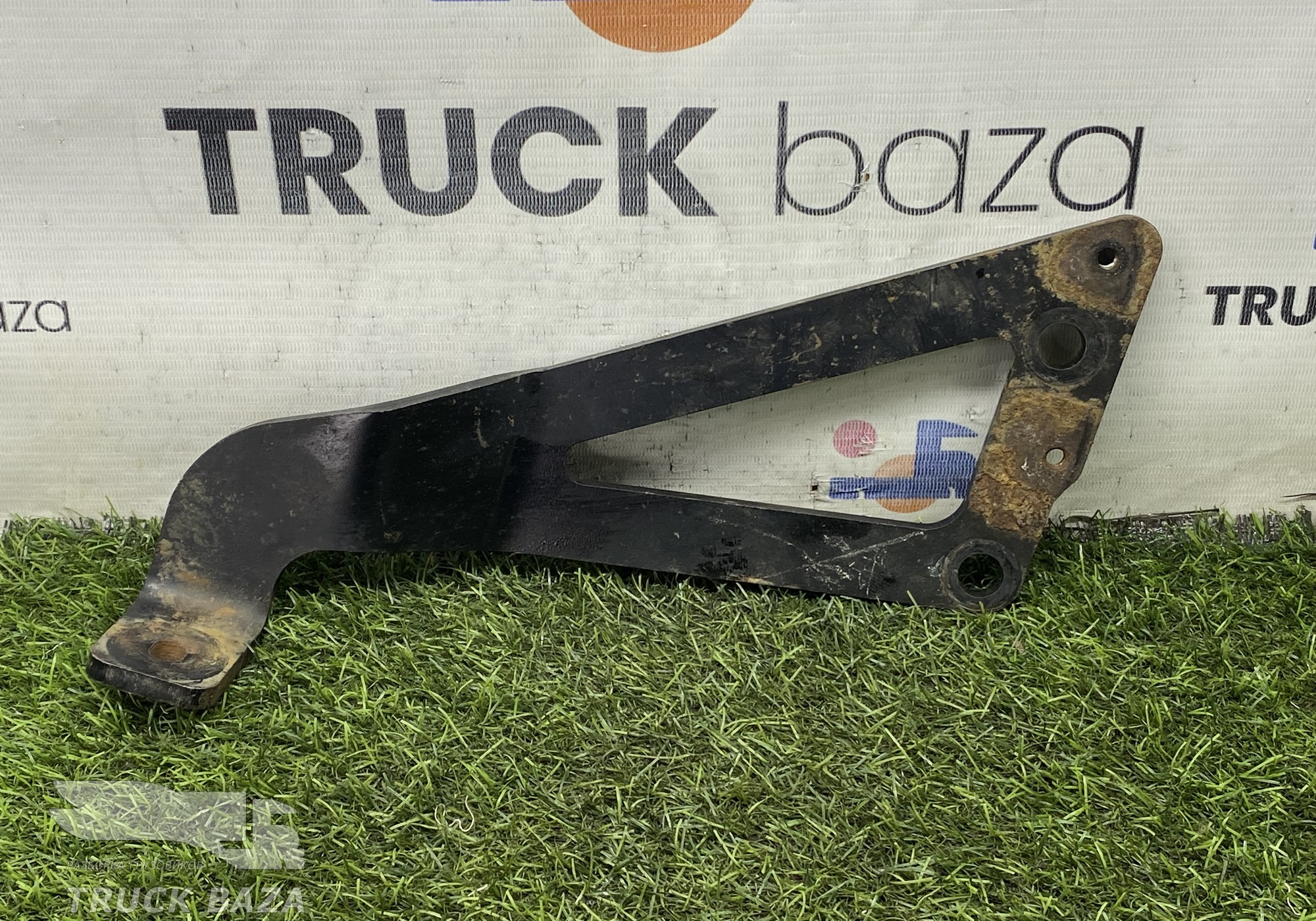 51152400037 Кронштейн глушителя для Man TGS