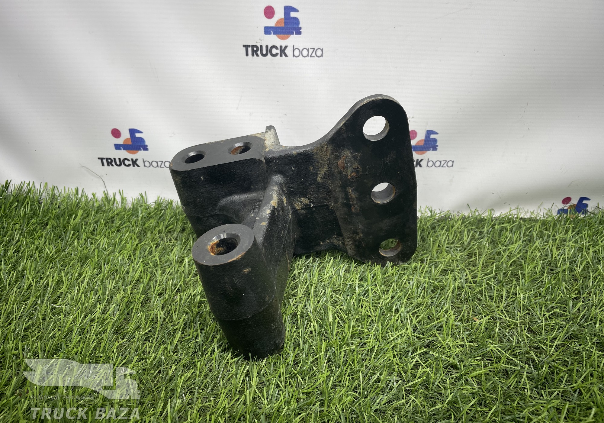 6520340801735 Кронштейн подвески кабины для КАМАЗ 54901