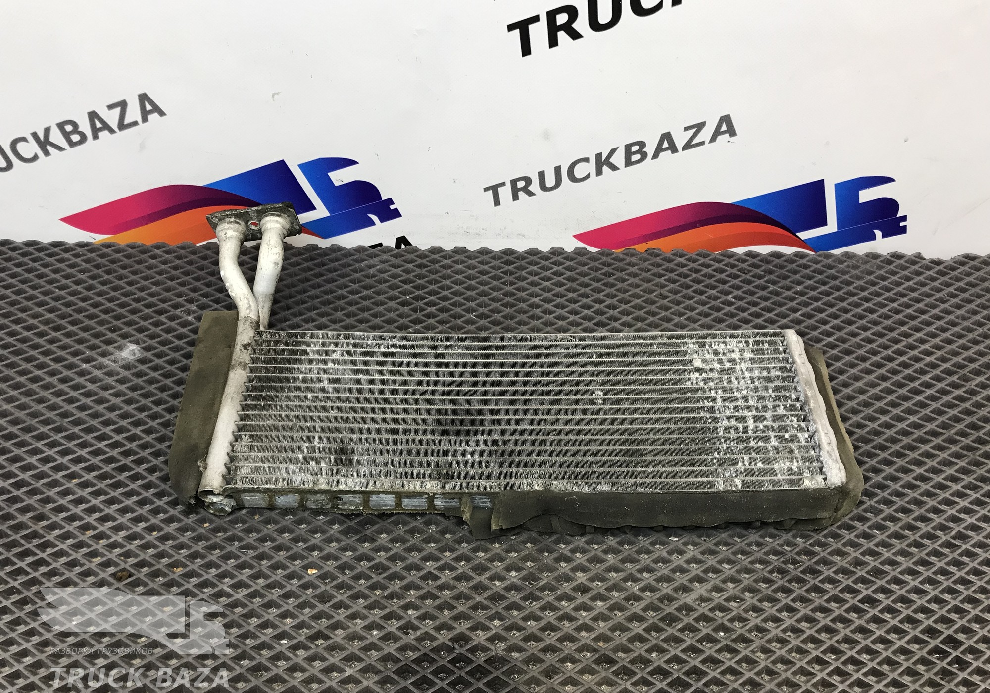 1437263 Радиатор отопителя для Scania 4-series