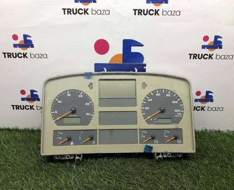 81272026125 Панель приборов