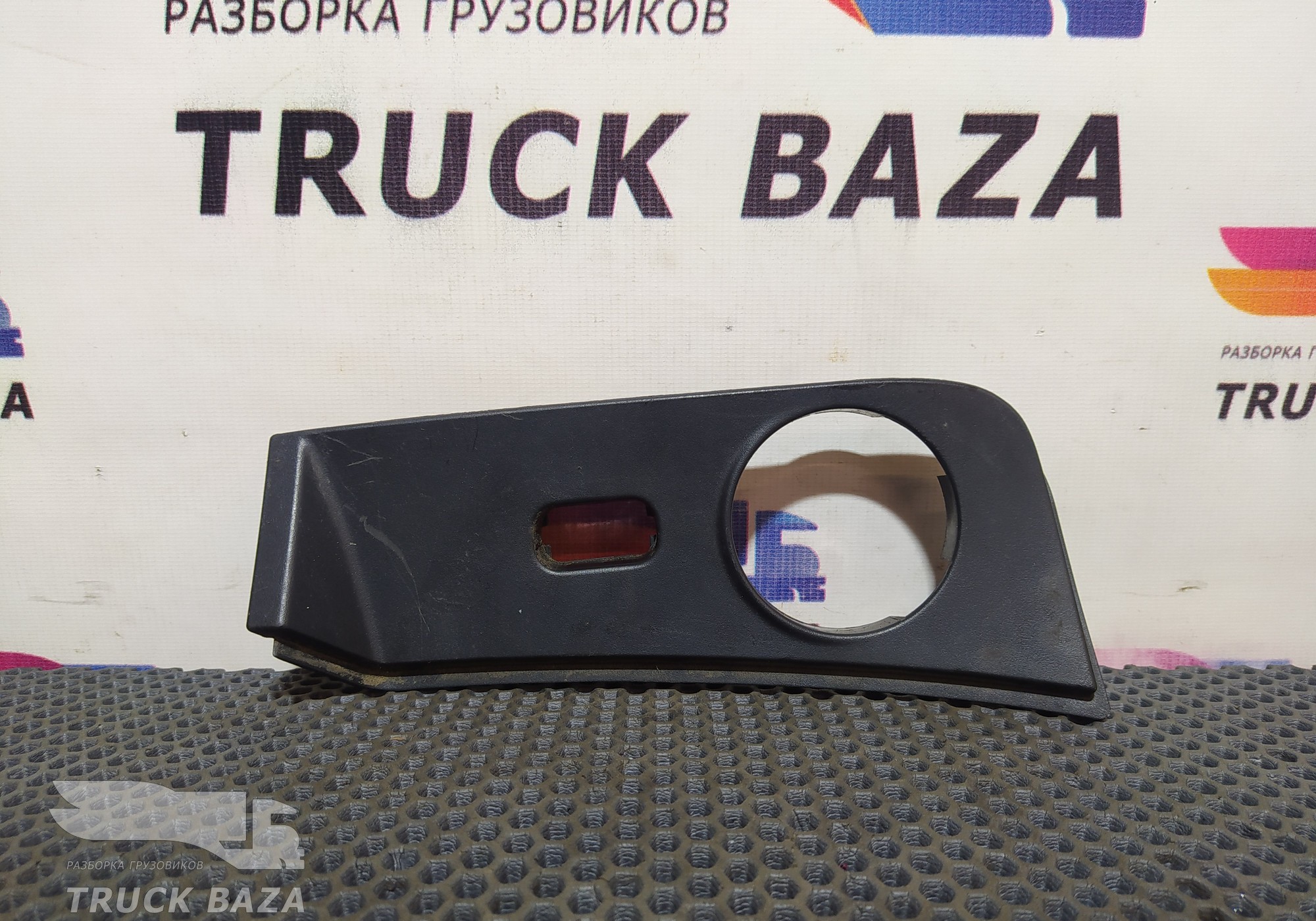 A9406800439 Накладка панели приборов для Mercedes-Benz Axor II (с 2004 по 2010)