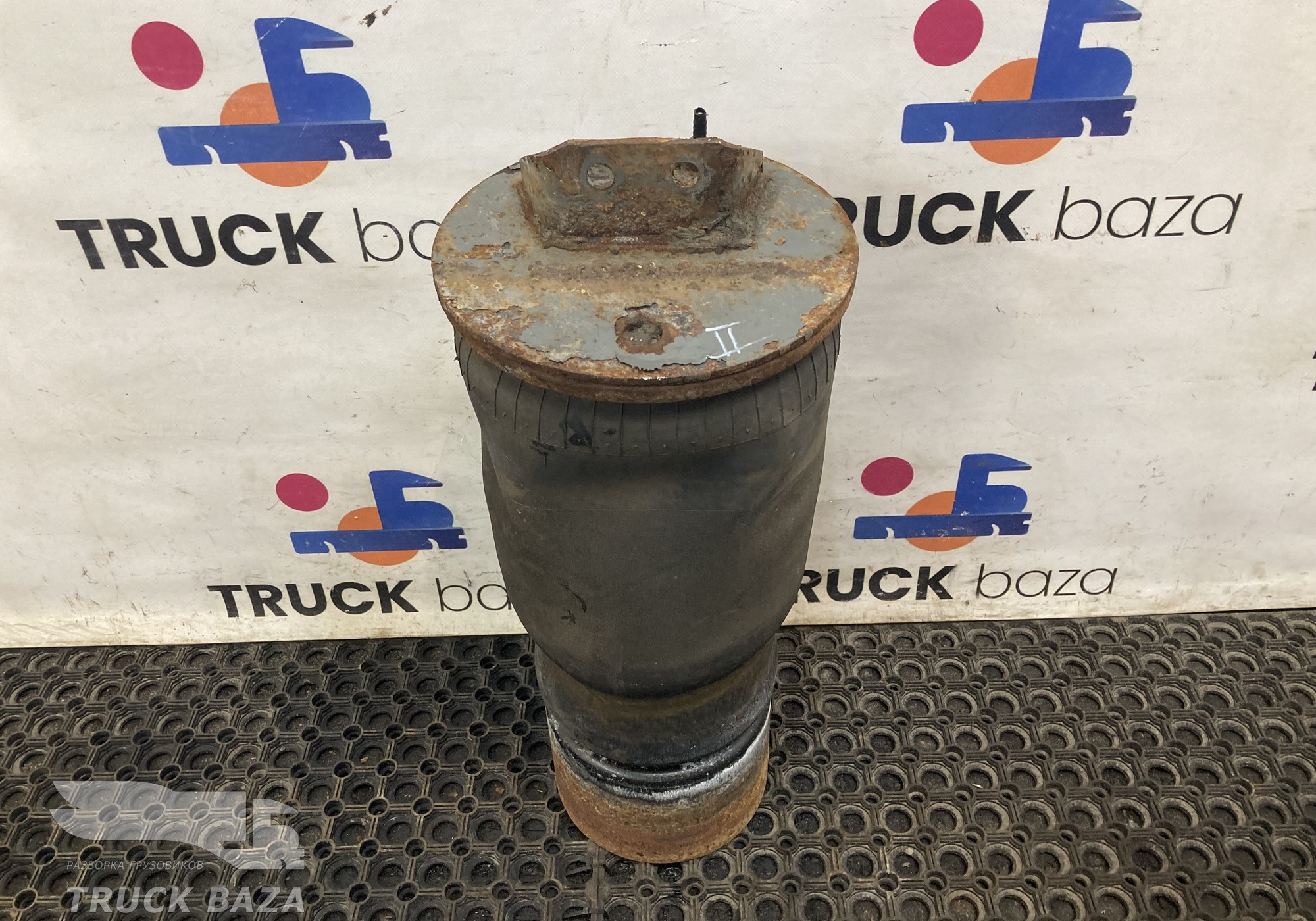 WG9925528010 Подушка пневмоподвески задняя для Sinotruk Sitrak C7H