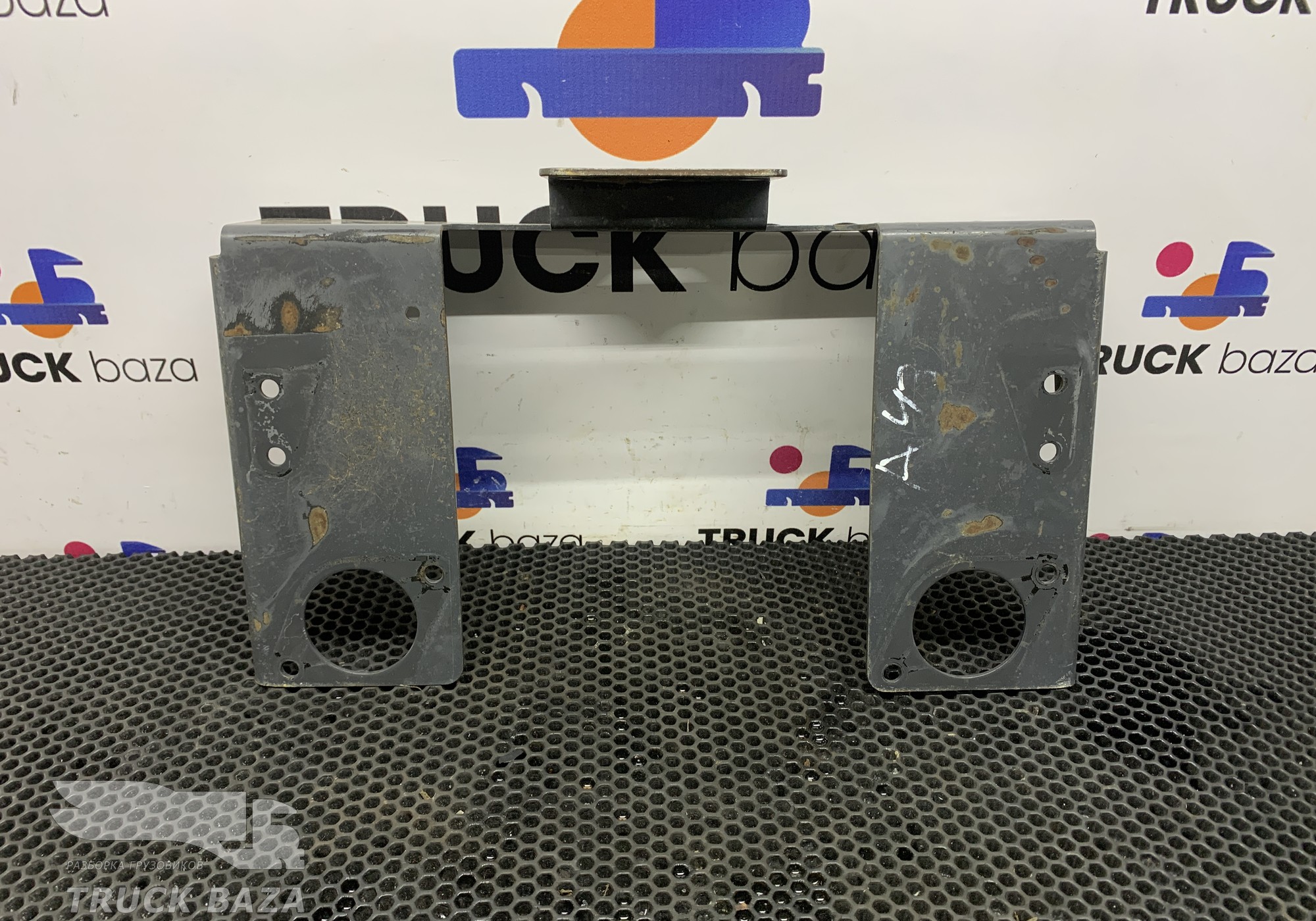 A9405231540 Кронштейн крепления перекидок для Mercedes-Benz Axor I (с 2001 по 2004)