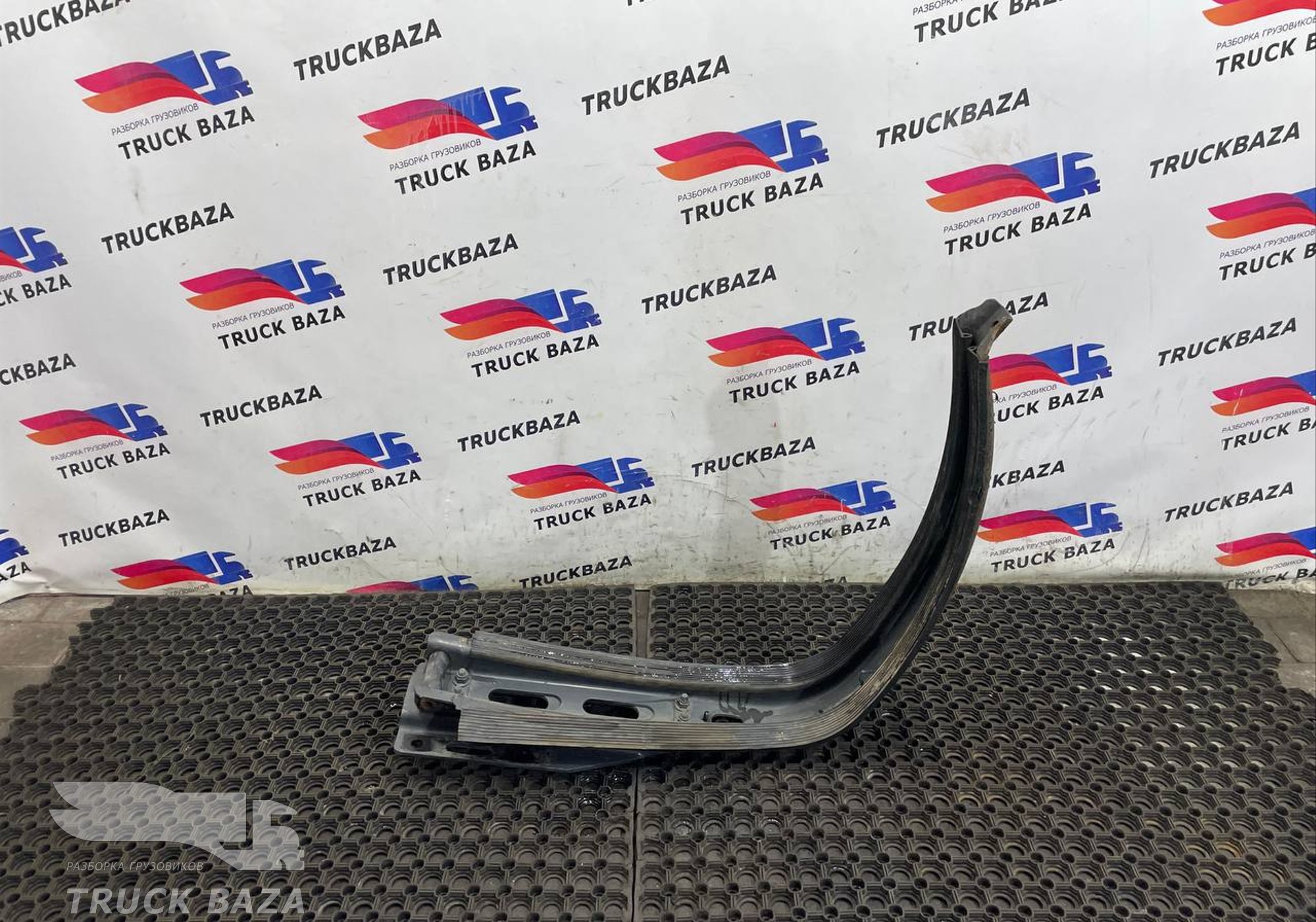 9604752303 Кронштейн топливного бака для Mercedes-Benz Actros New Actros MP4 (с 2011)