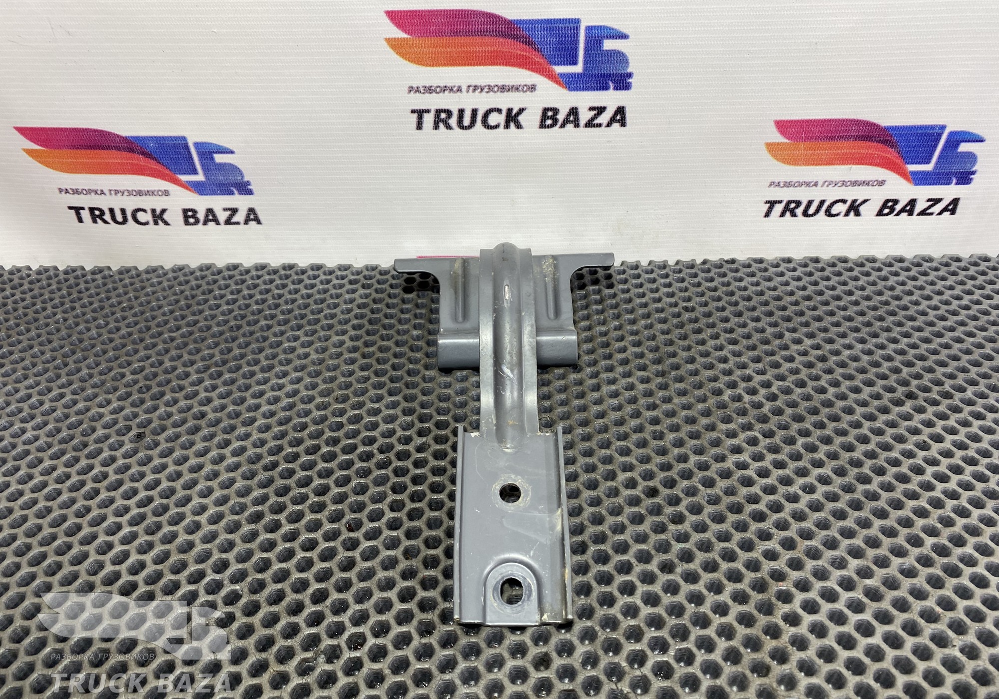 1761676 Петля бардачка для Scania 5-series G (с 2004 по 2016)