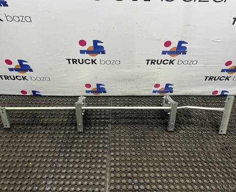 1836008 Кронштейн спойлера кабины левый для Daf XF106 (с 2012)