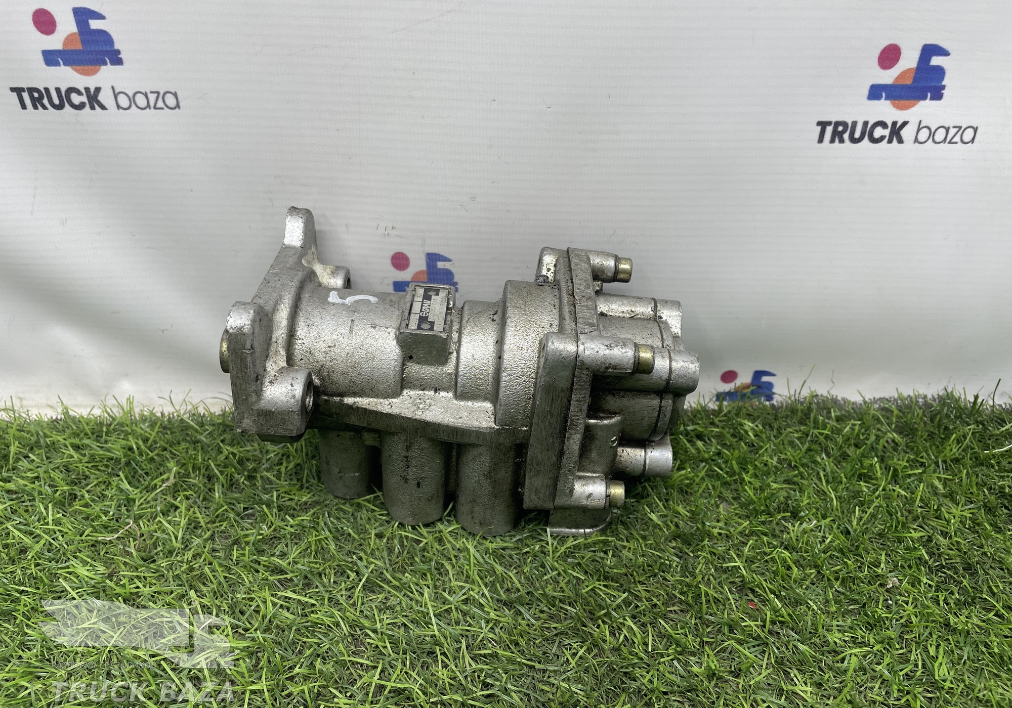 320052011 Кран тормозной главный для Man L2000 I (с 1994 по 2001)