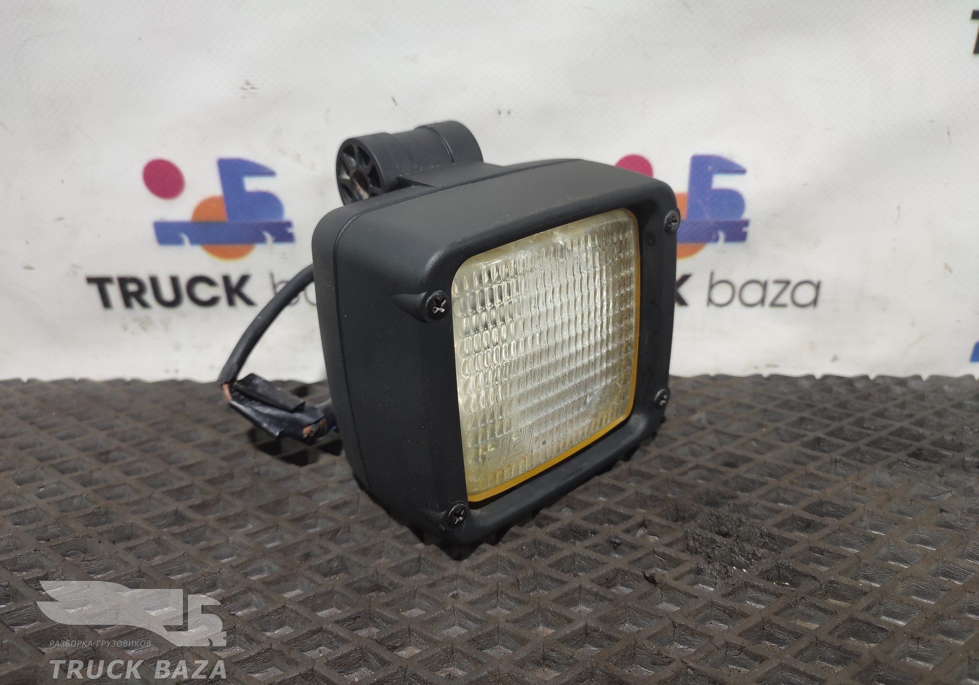 81251036068 Фонарь за кабиной для Man TGS II (с 2012)