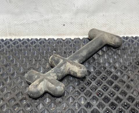 1352408 Кронштейн шумоизоляции для Scania